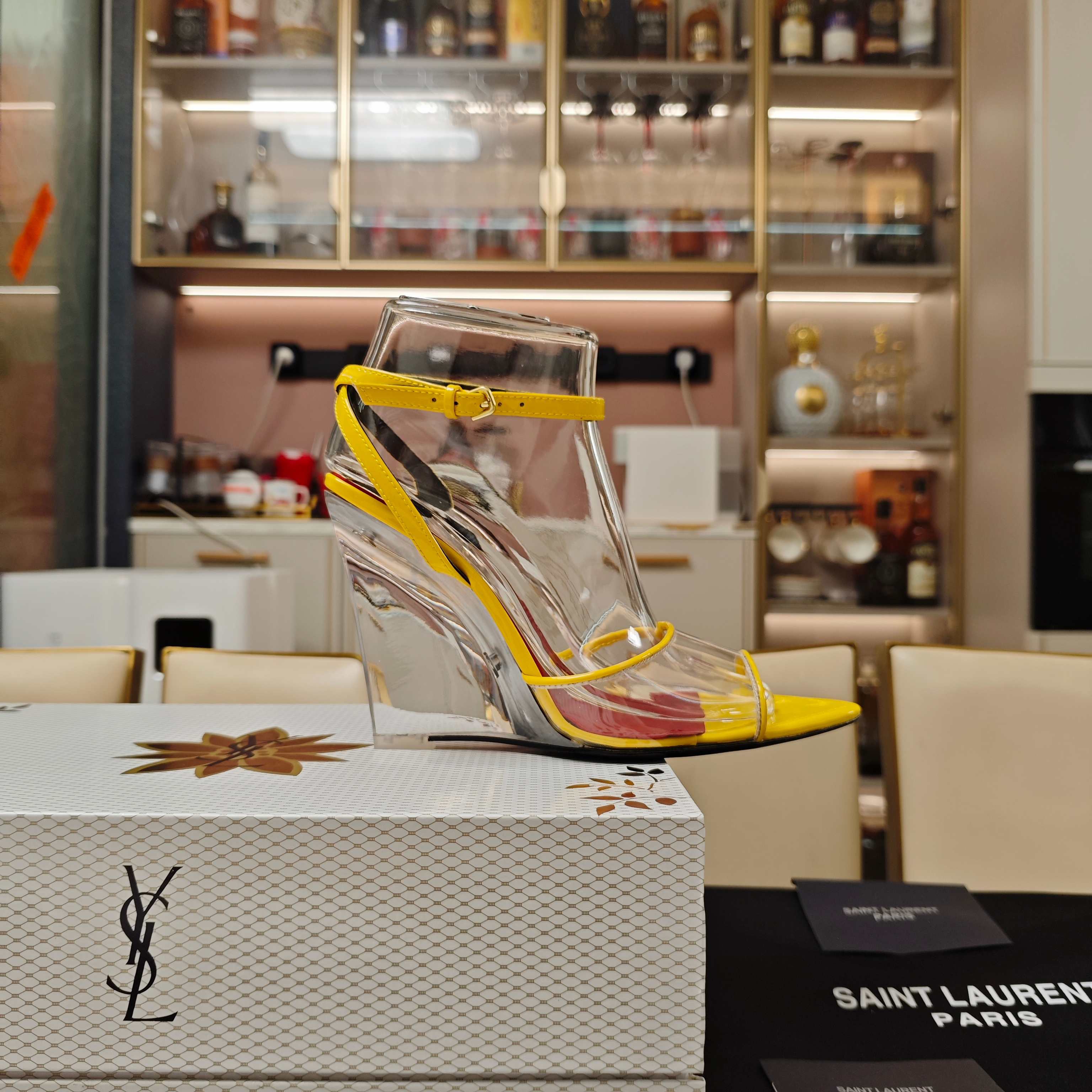 Women Y*SL Top Pumps