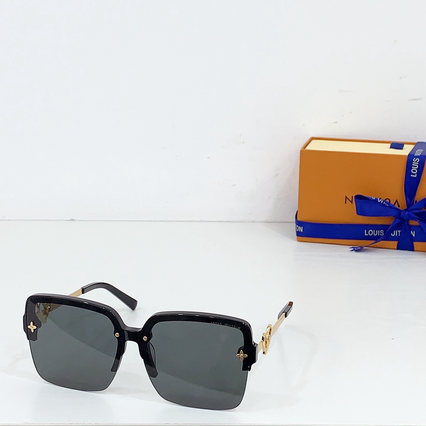 Top Quality L*ouis V*uitton Glasses