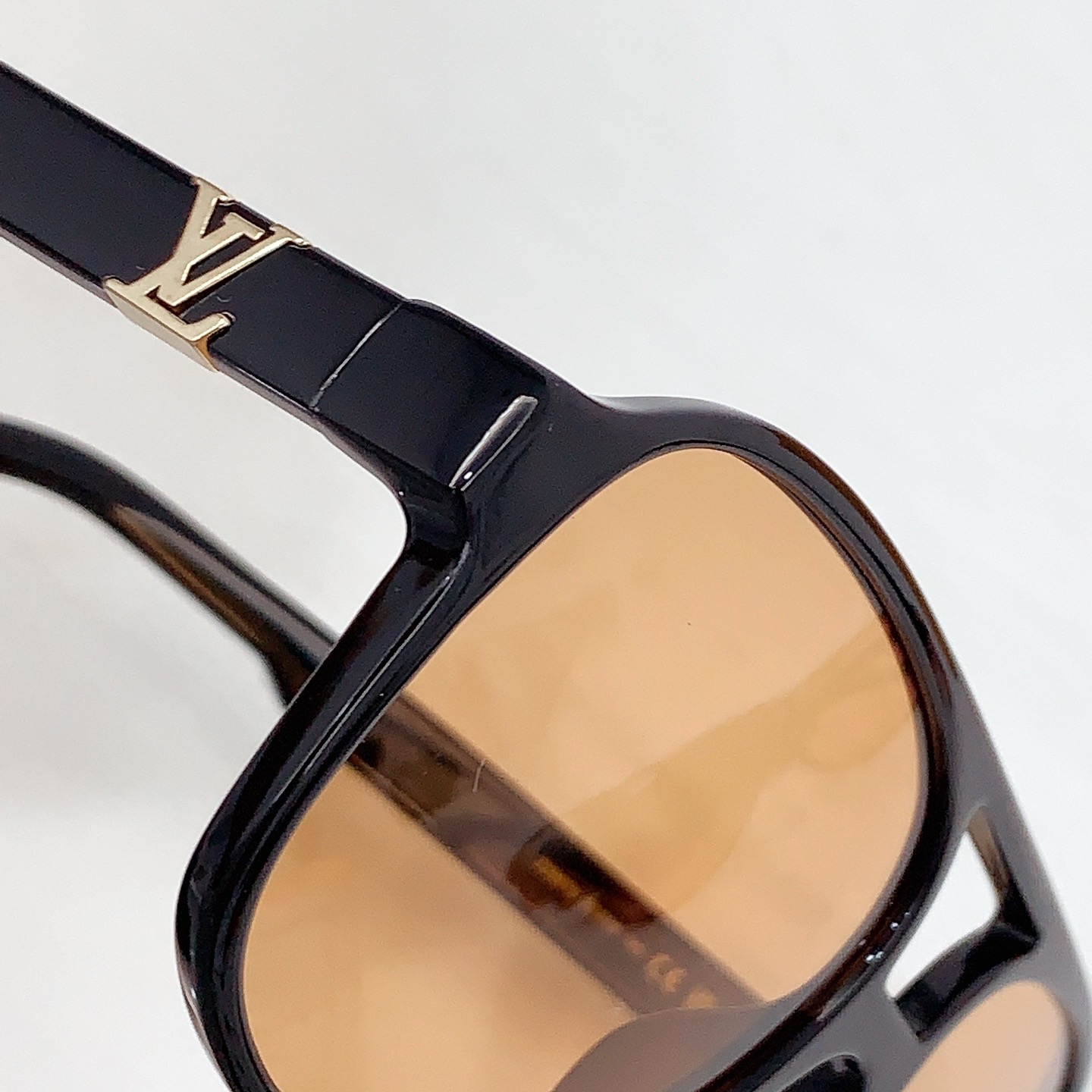 Top Quality L*ouis V*uitton Glasses