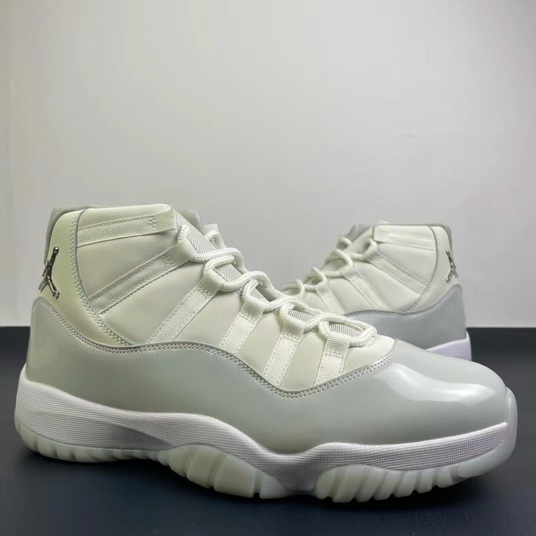 NIKE Air Jordan 11（）