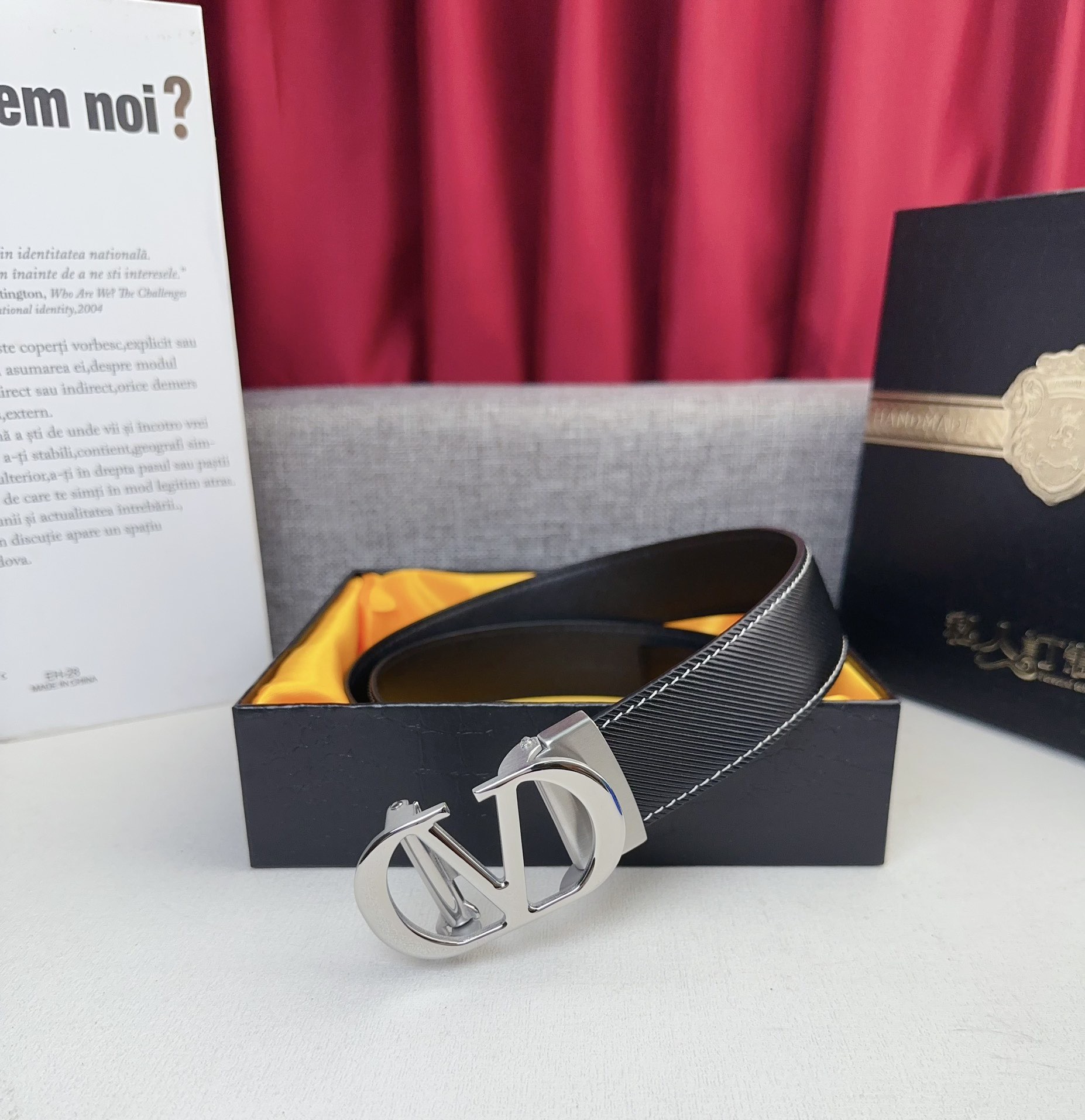 V*alentino Belts Top Quality