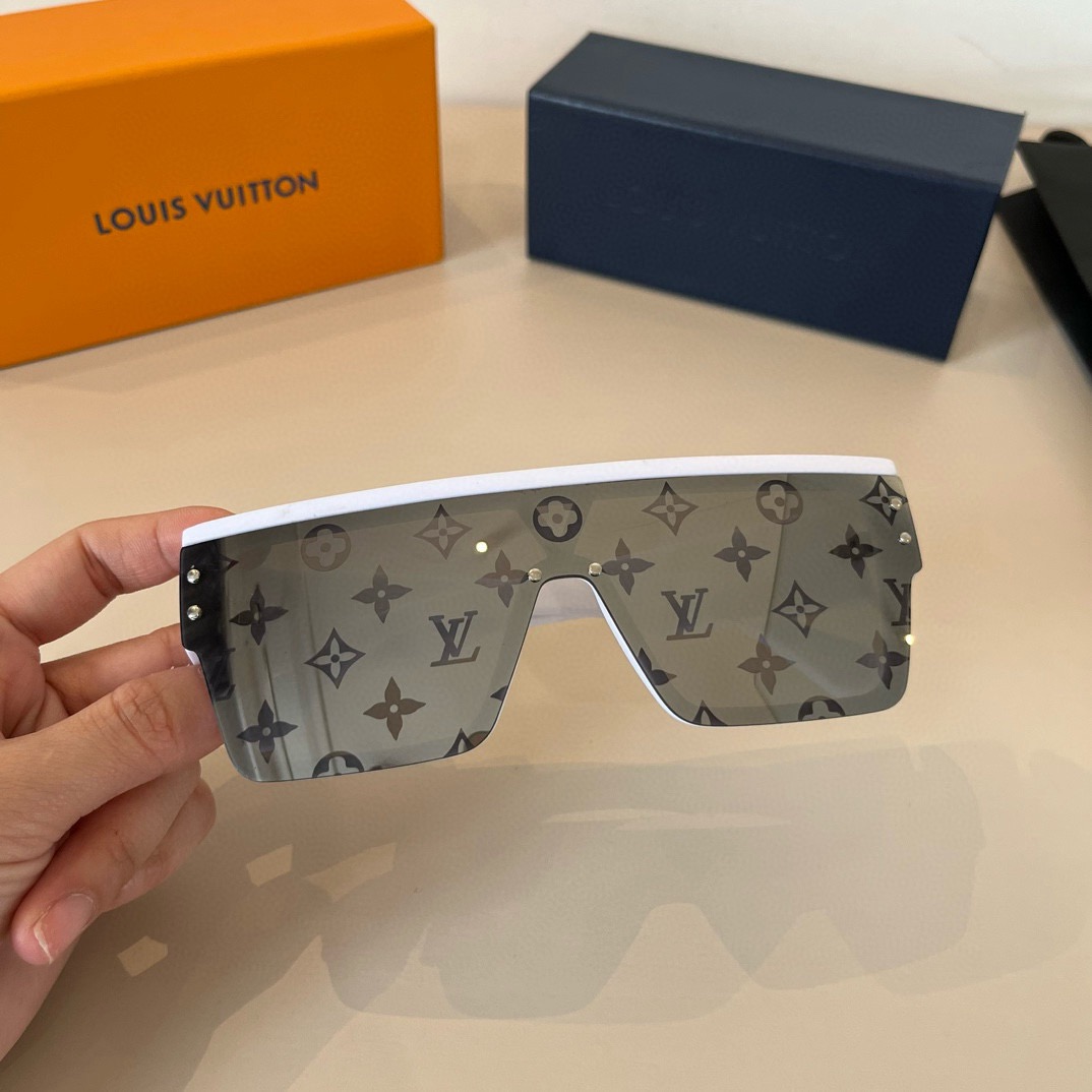 L*ouis V*uitton Glasses