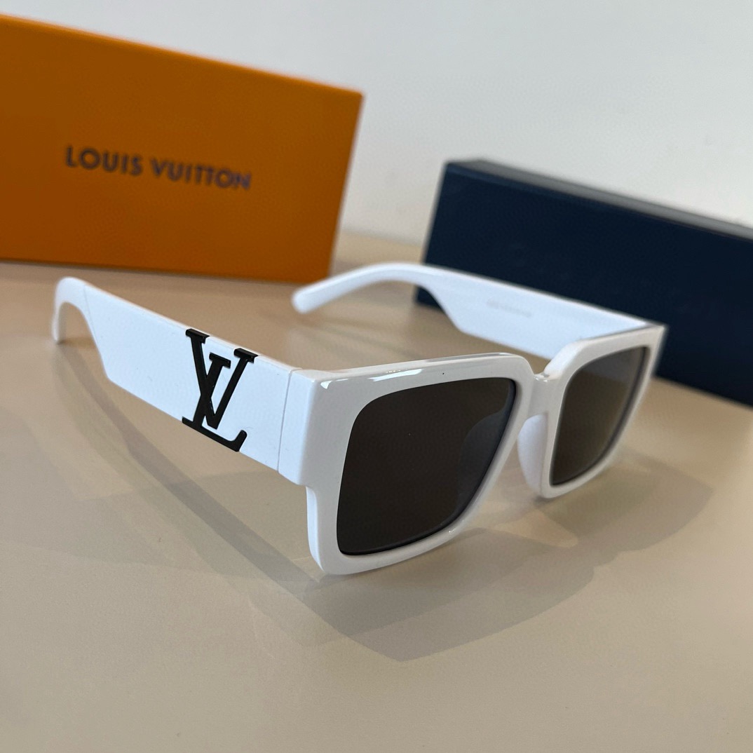 L*ouis V*uitton Glasses