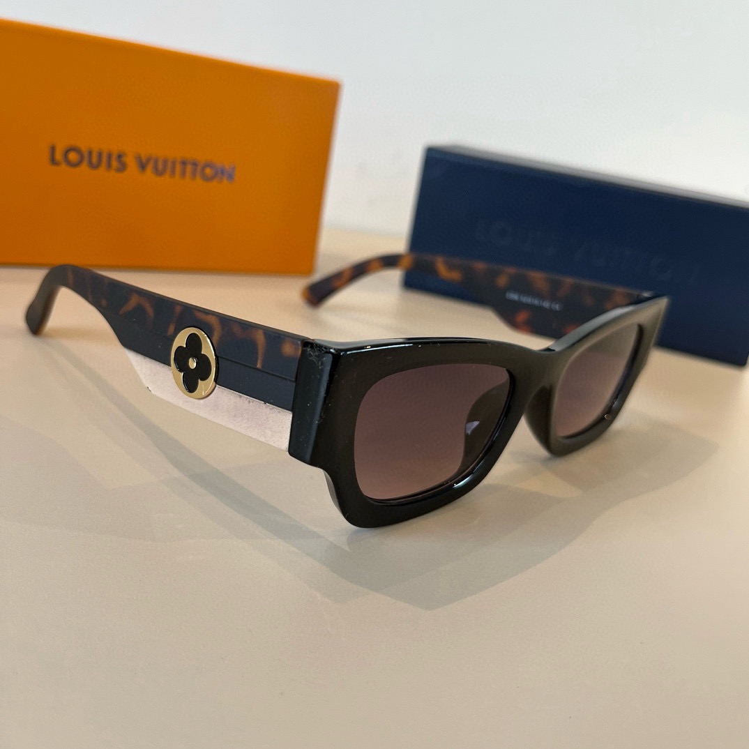 L*ouis V*uitton Glasses