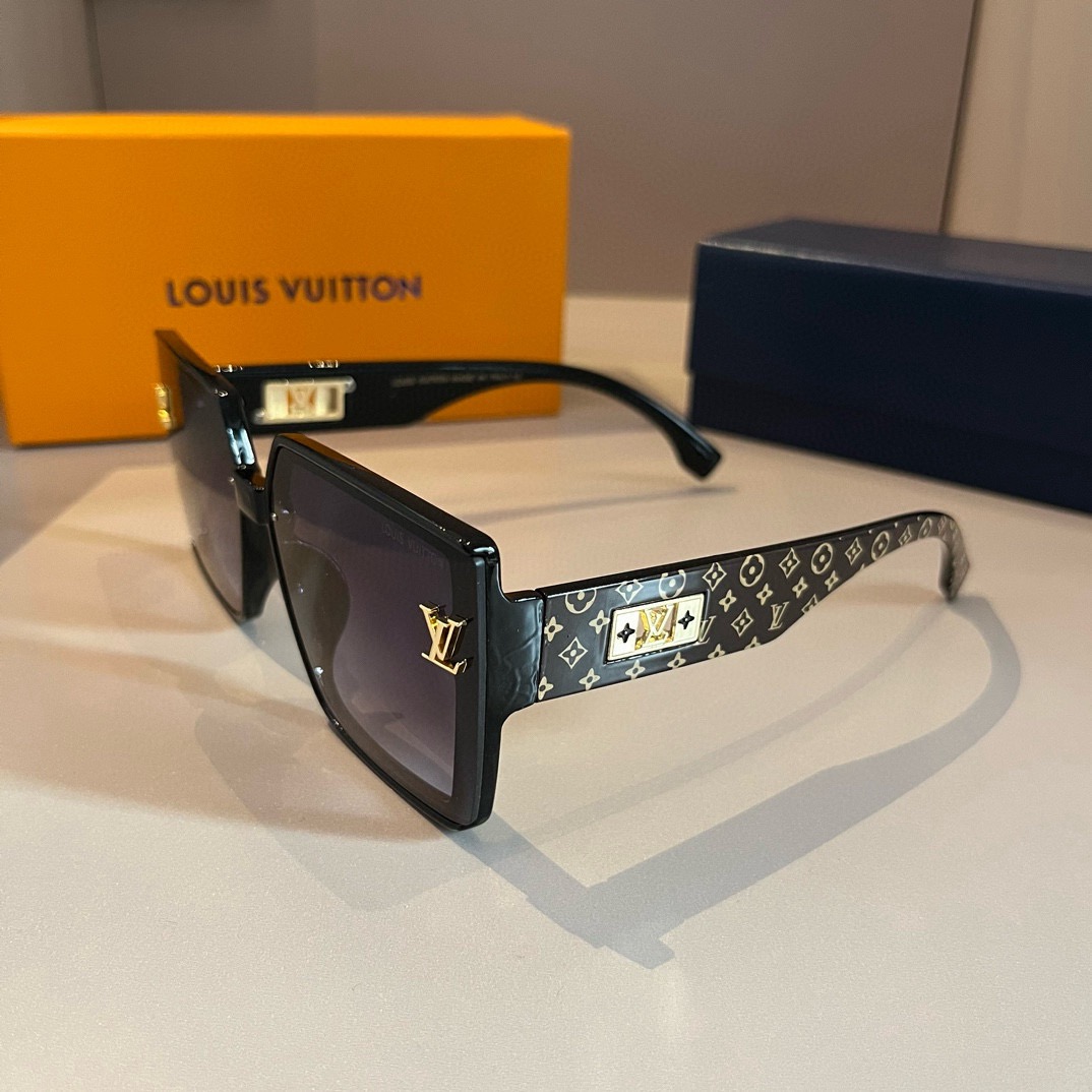 L*ouis V*uitton Glasses