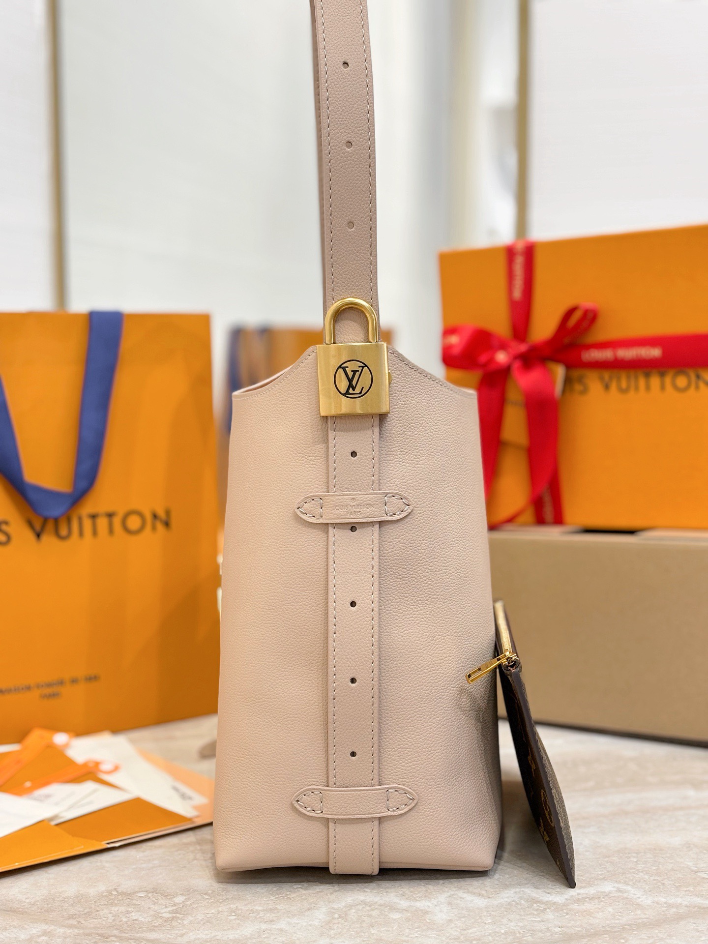 L*ouis V*uitton Top Bag