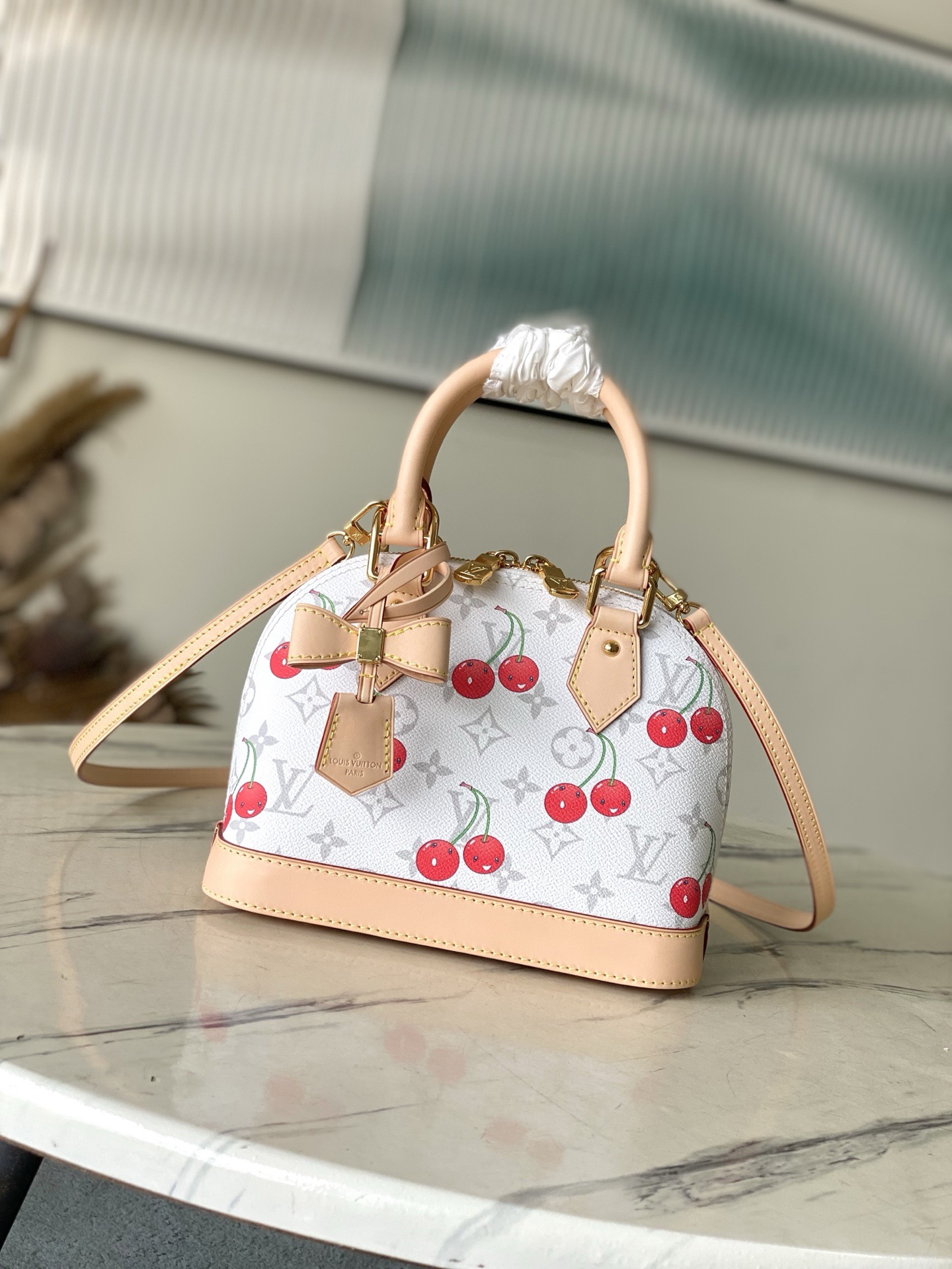 L*ouis V*uitton Top Bag