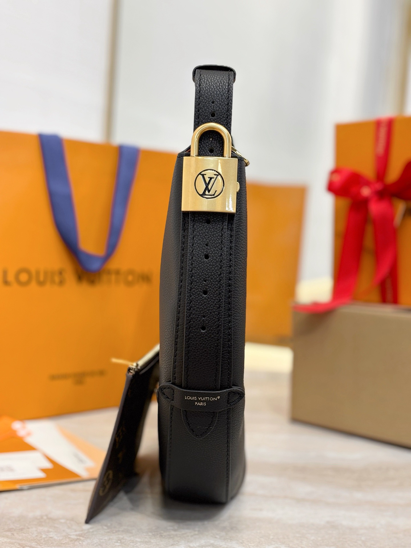 L*ouis V*uitton Top Bag