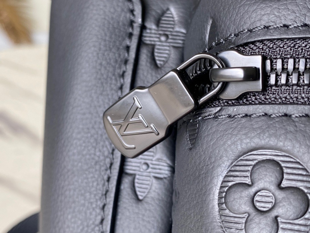 L*ouis V*uitton Top Bag