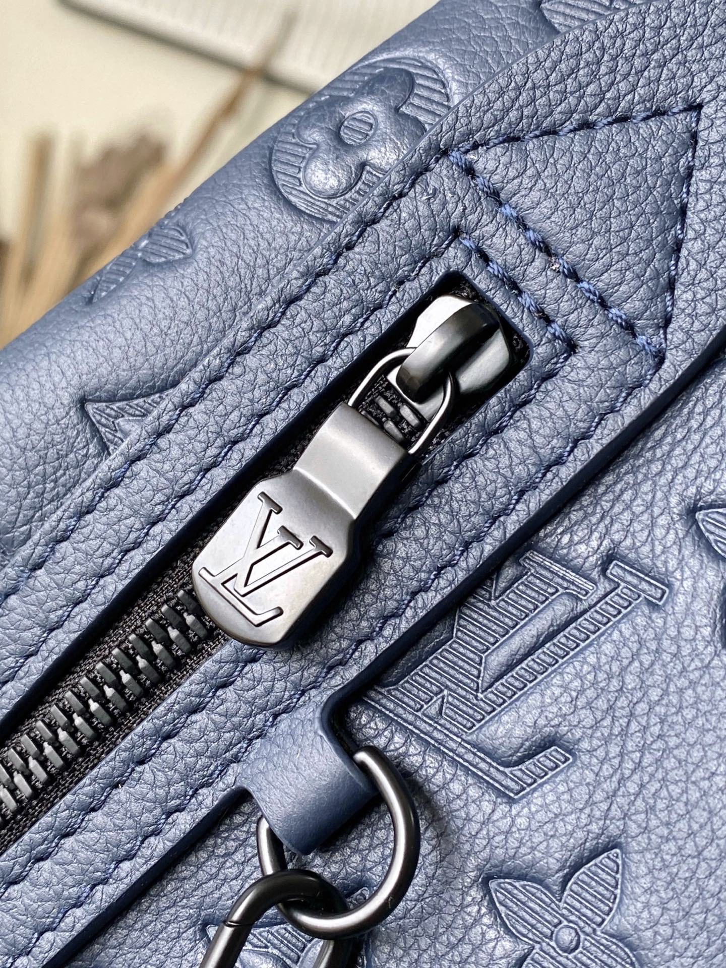 L*ouis V*uitton Top Bag