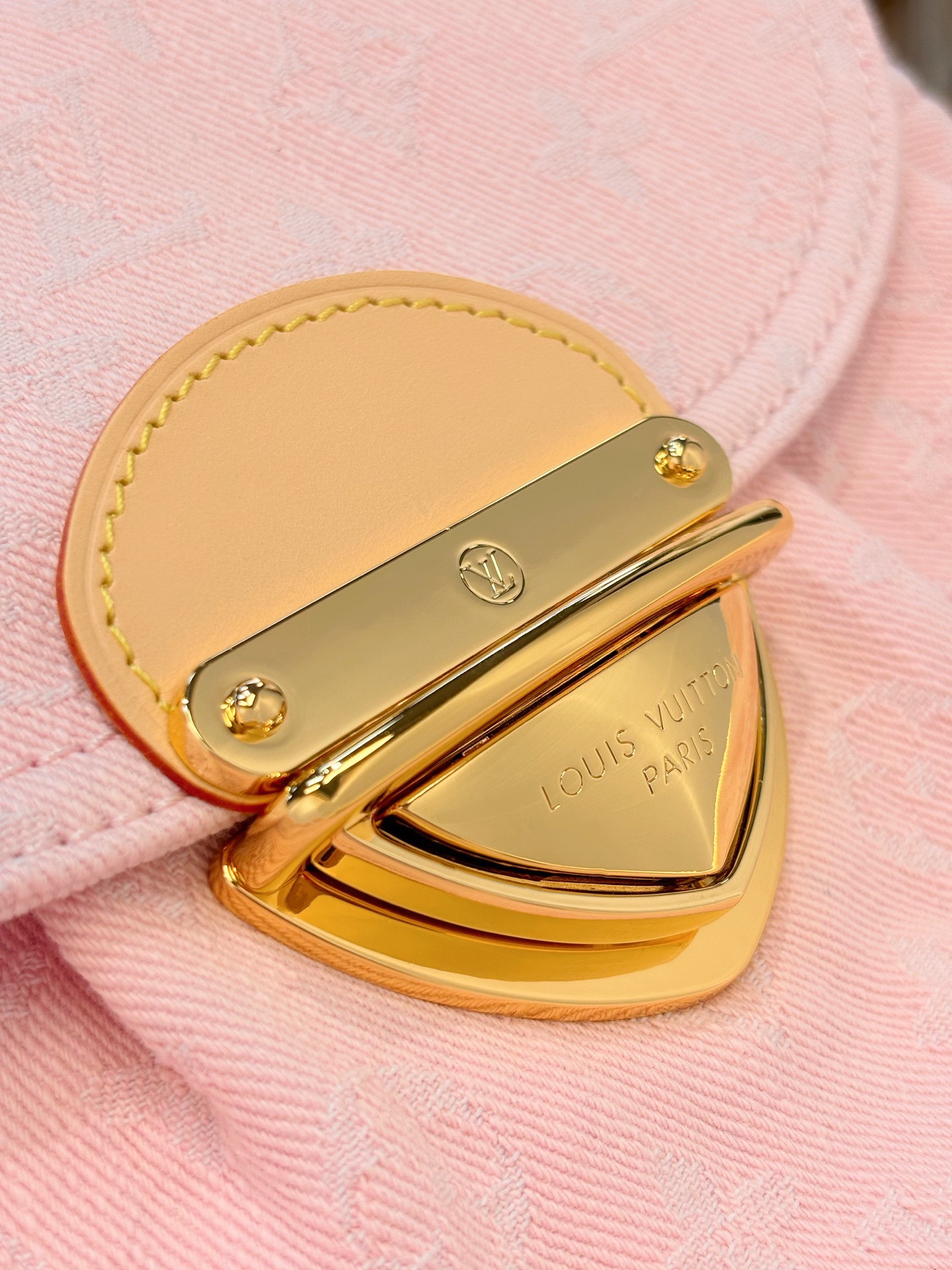 L*ouis V*uitton Top Bag