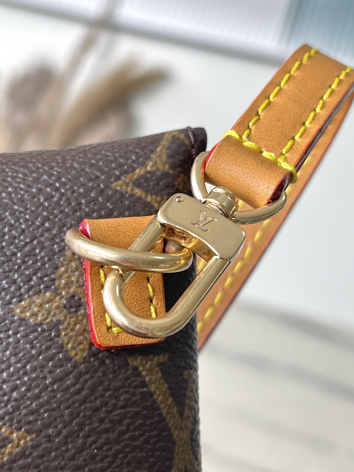 L*ouis V*uitton Top Bag