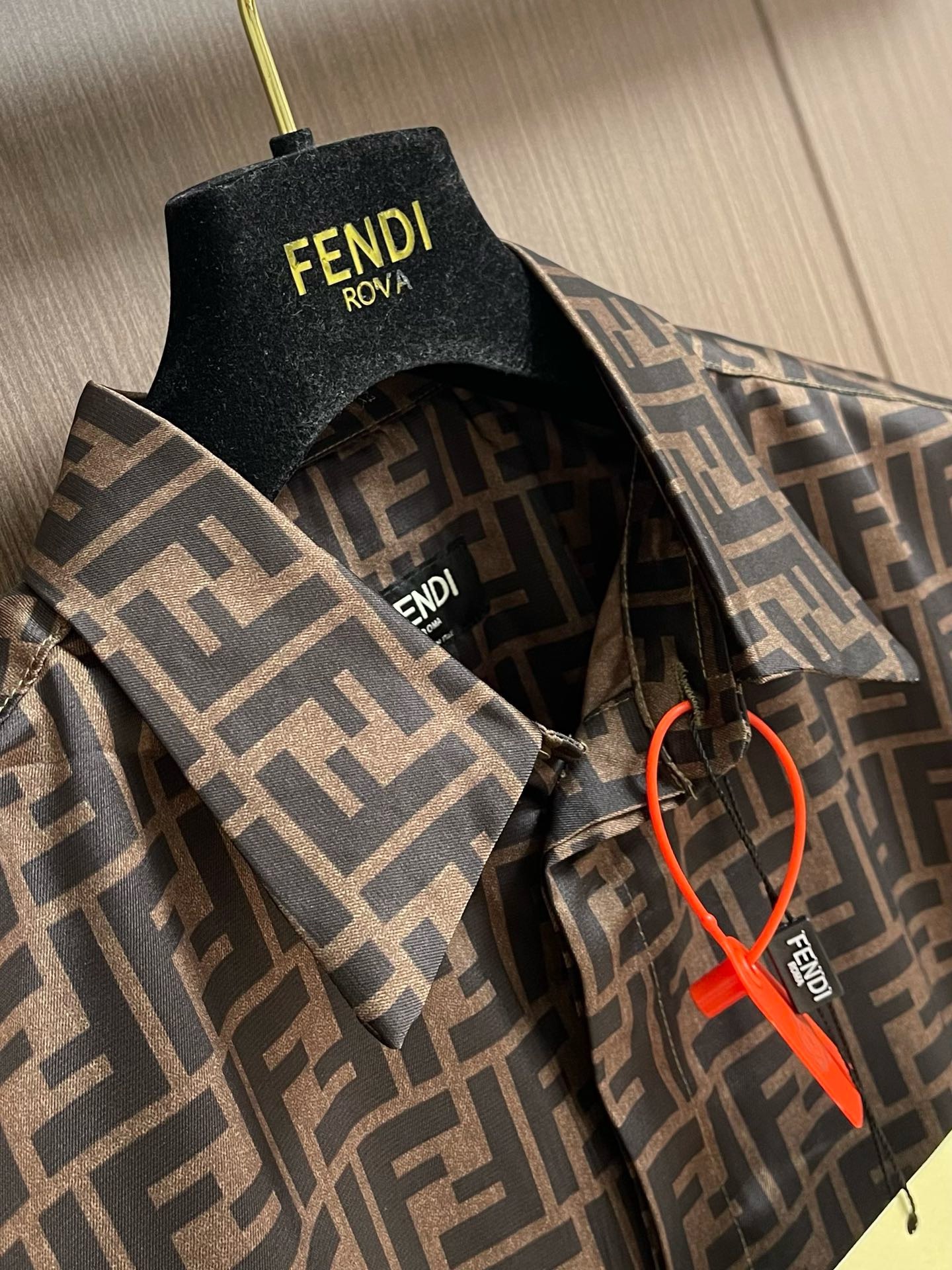 Men suits Top Quality