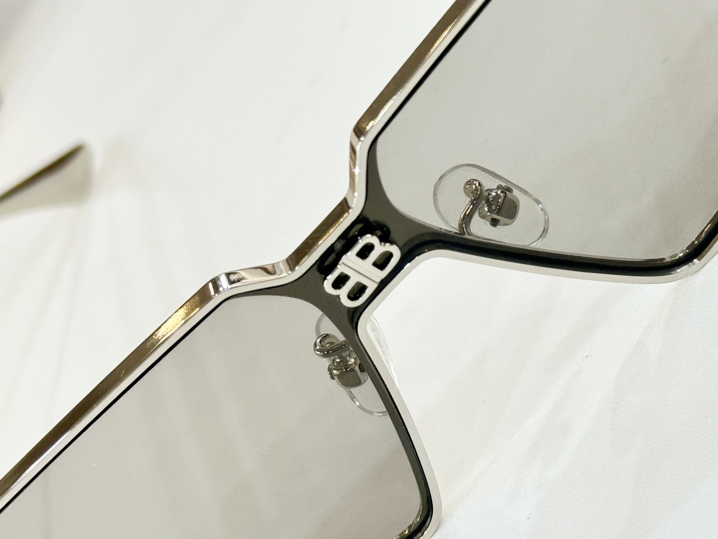 Top Quality B*alenciaga Glasses