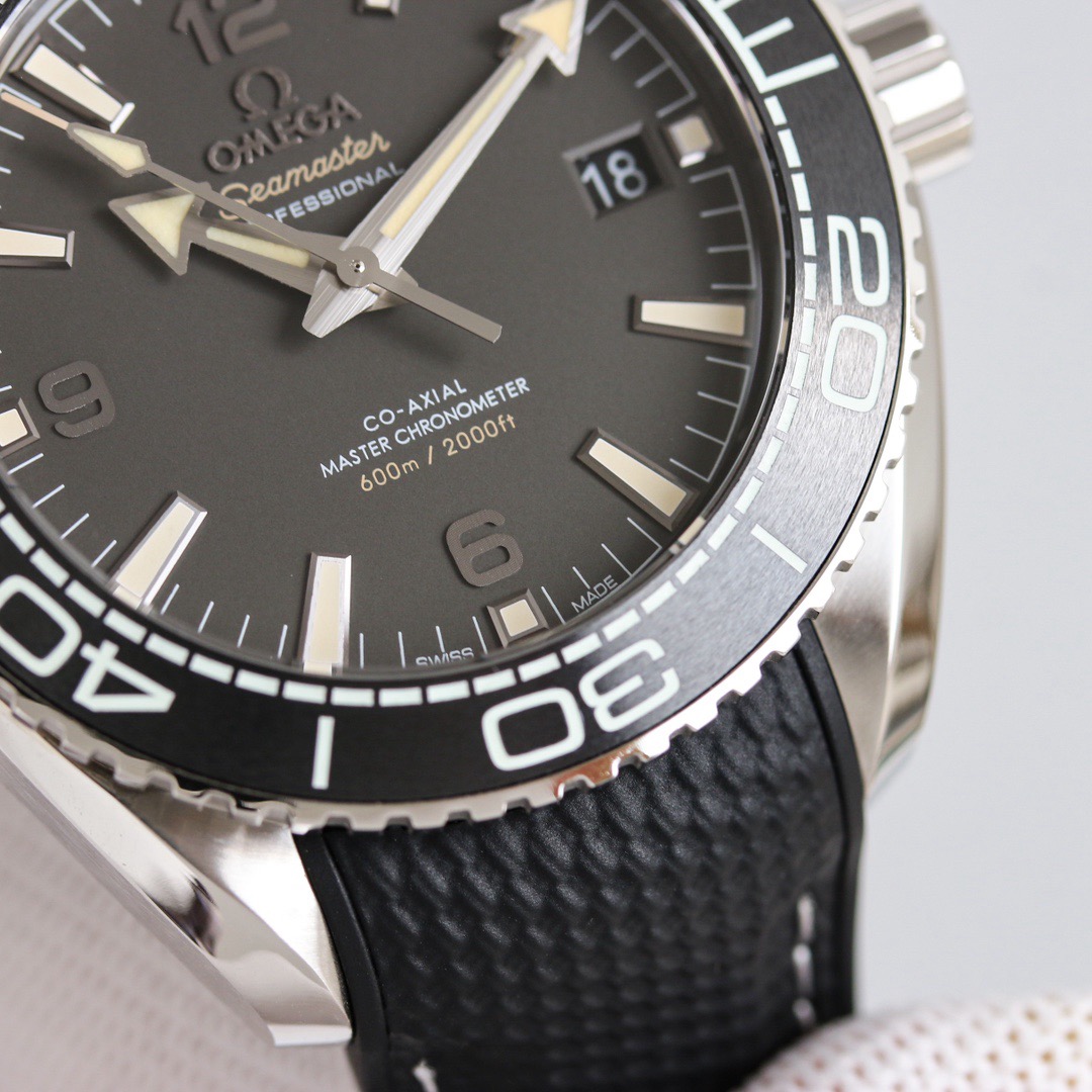 Top Quality 0*mega Watches