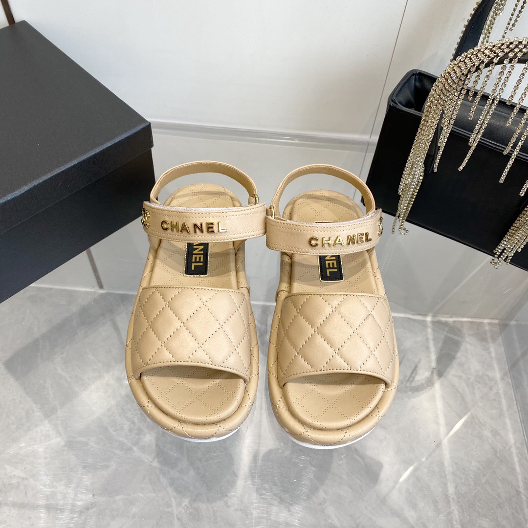 Women Top Quality C*hanel shoes