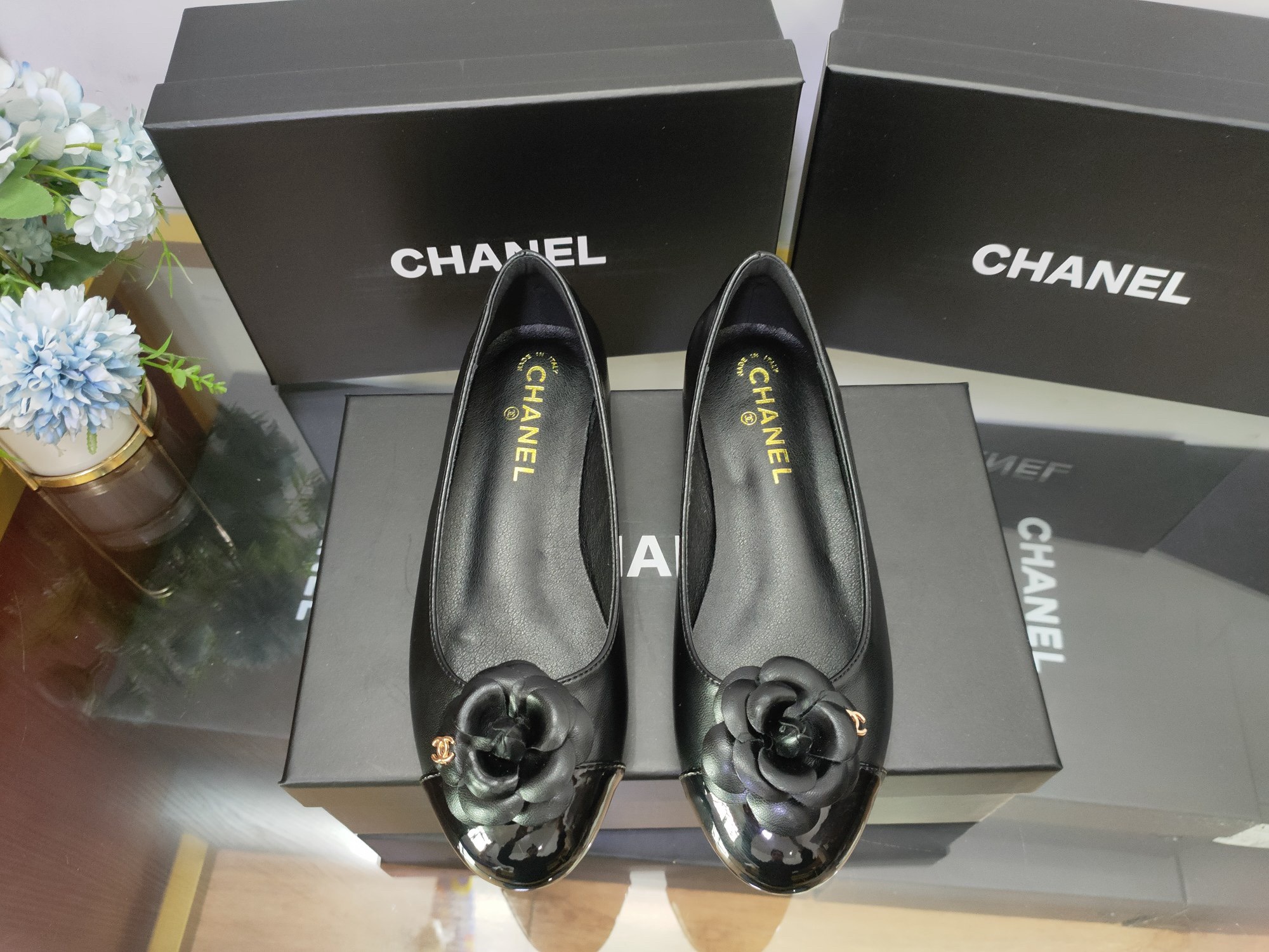 Women Top Quality C*hanel shoes