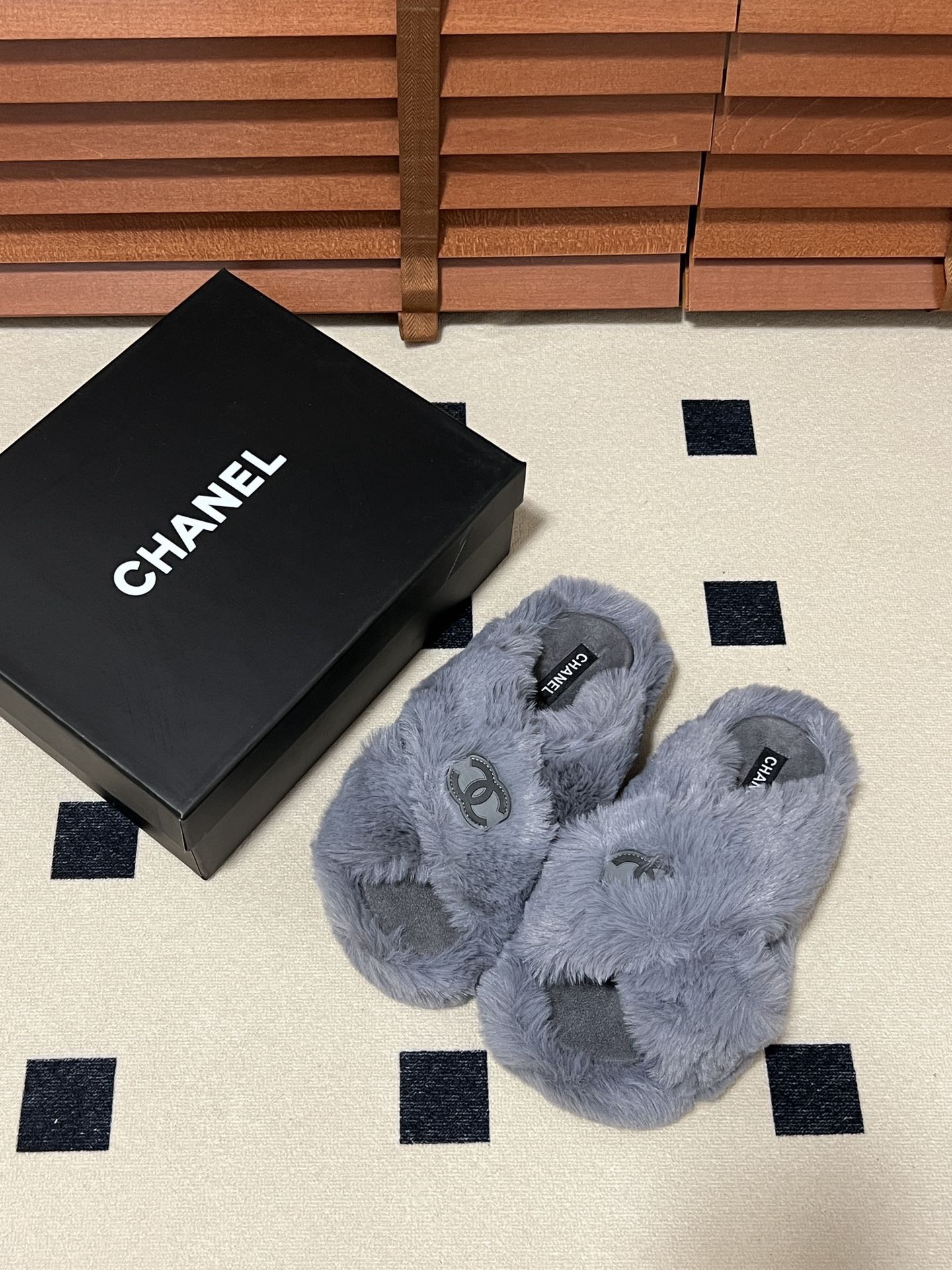 Women Top Quality C*hanel shoes