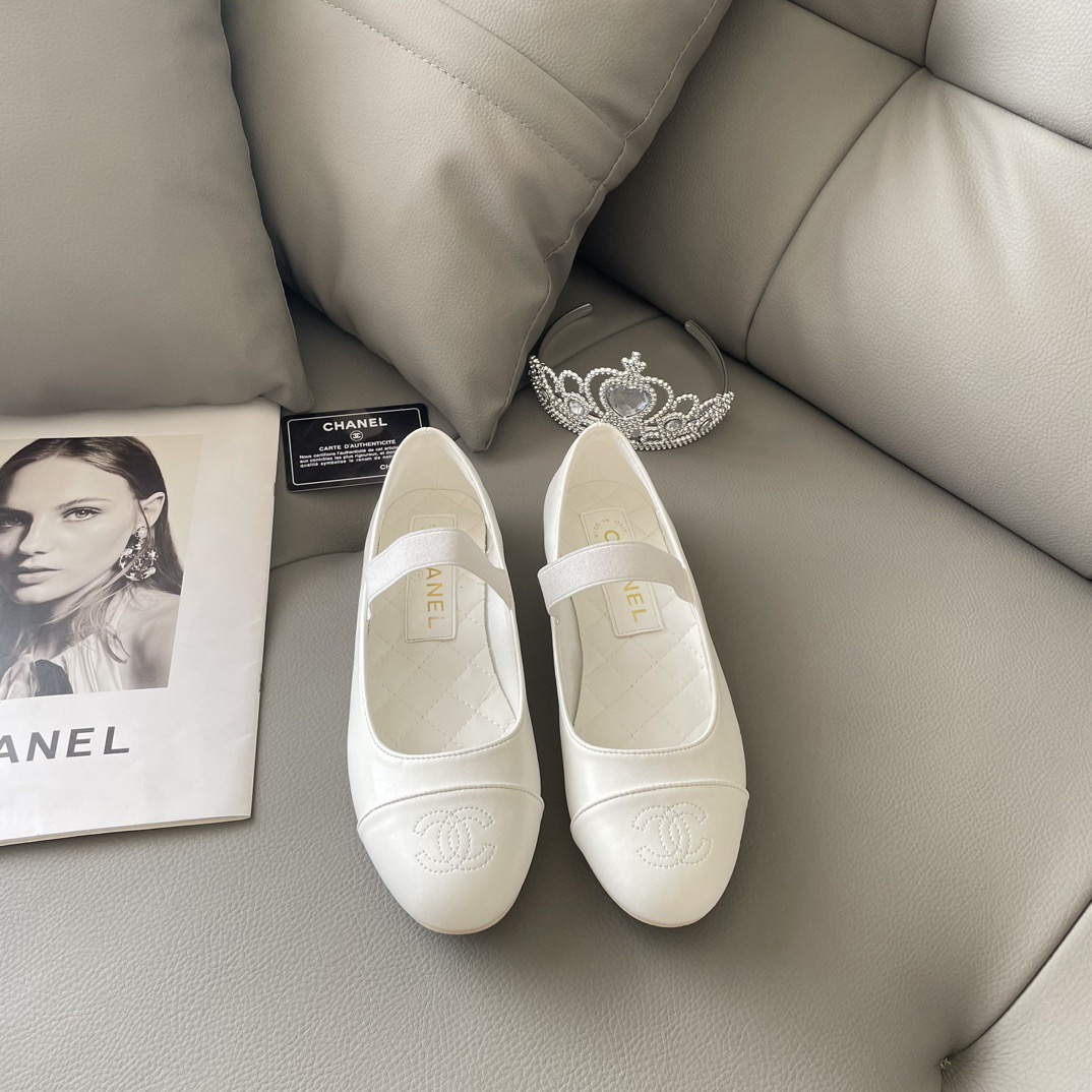 Women Top Quality C*hanel shoes