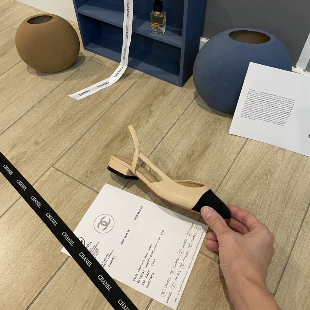 Women Top Quality C*hanel shoes