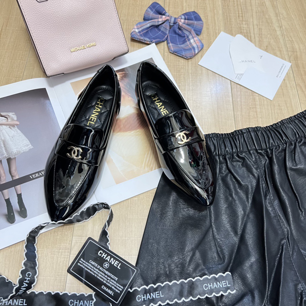 Women Top Quality C*hanel shoes