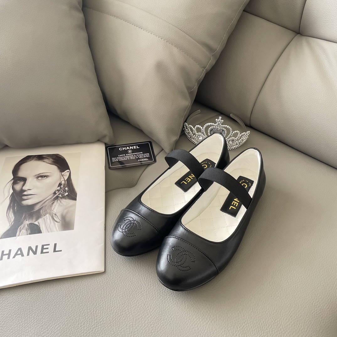 Women Top Quality C*hanel shoes