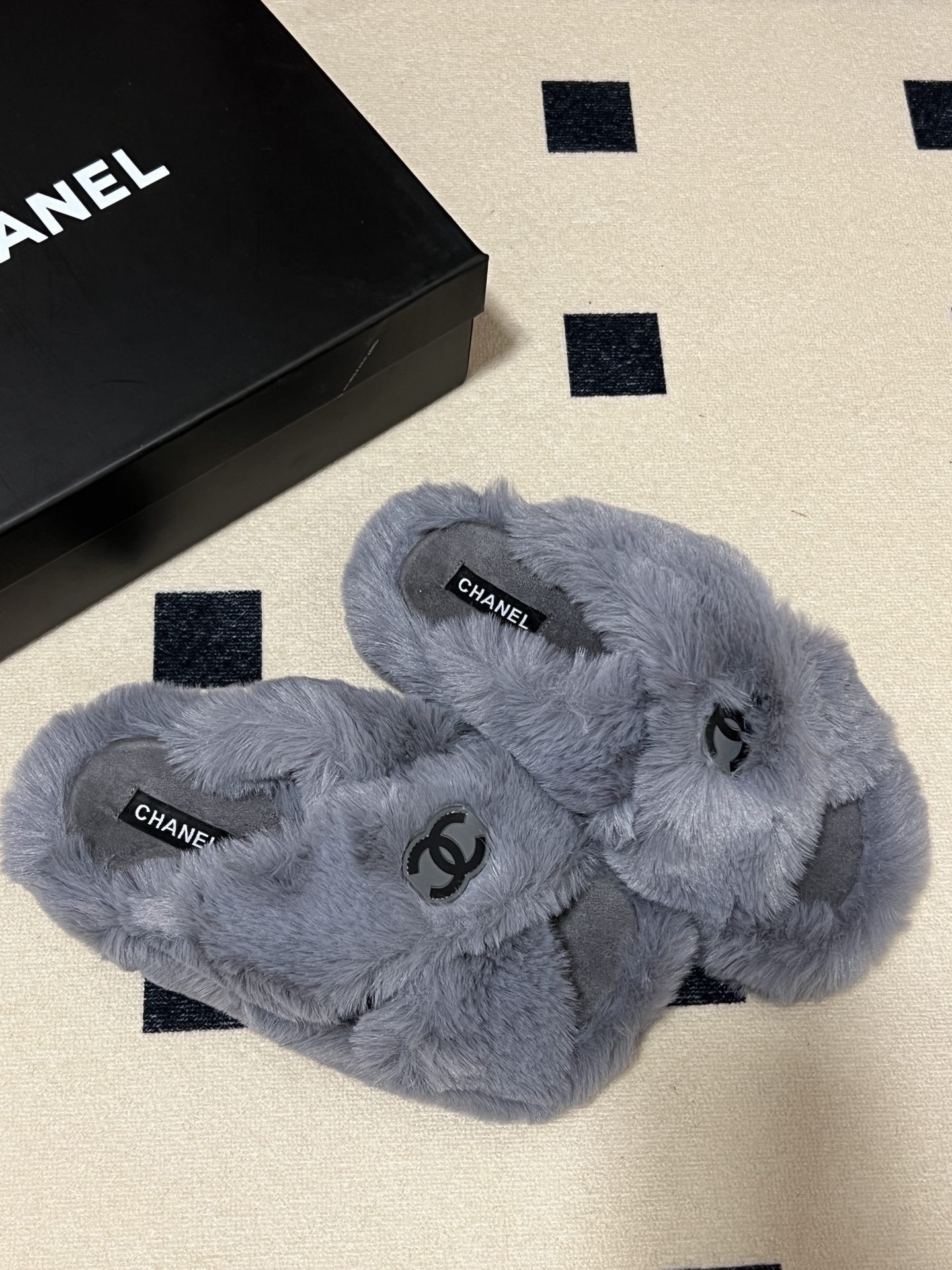 Women Top Quality C*hanel shoes