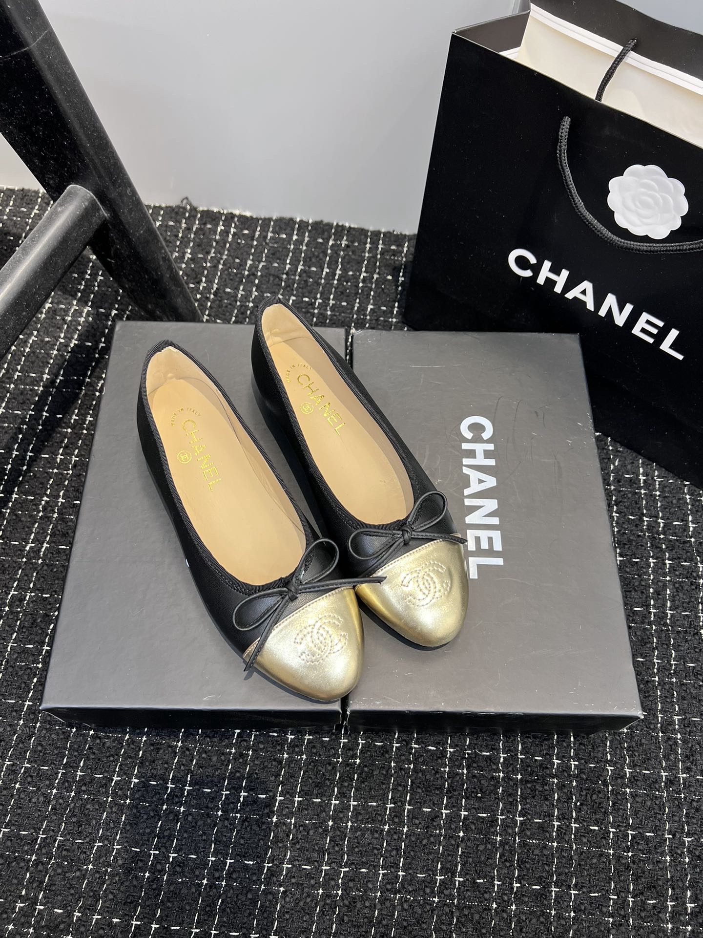 Women Top Quality C*hanel shoes
