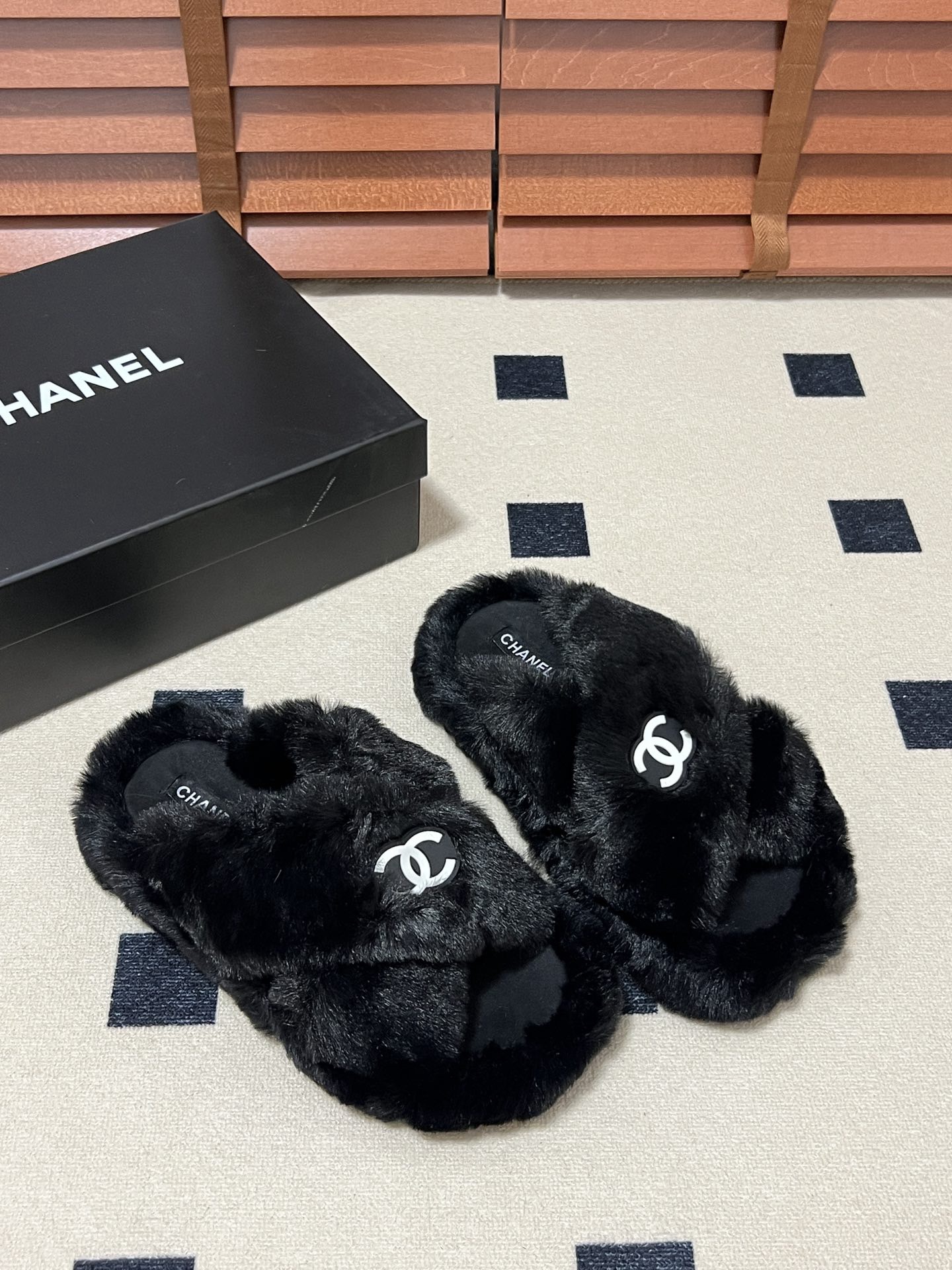 Women Top Quality C*hanel shoes