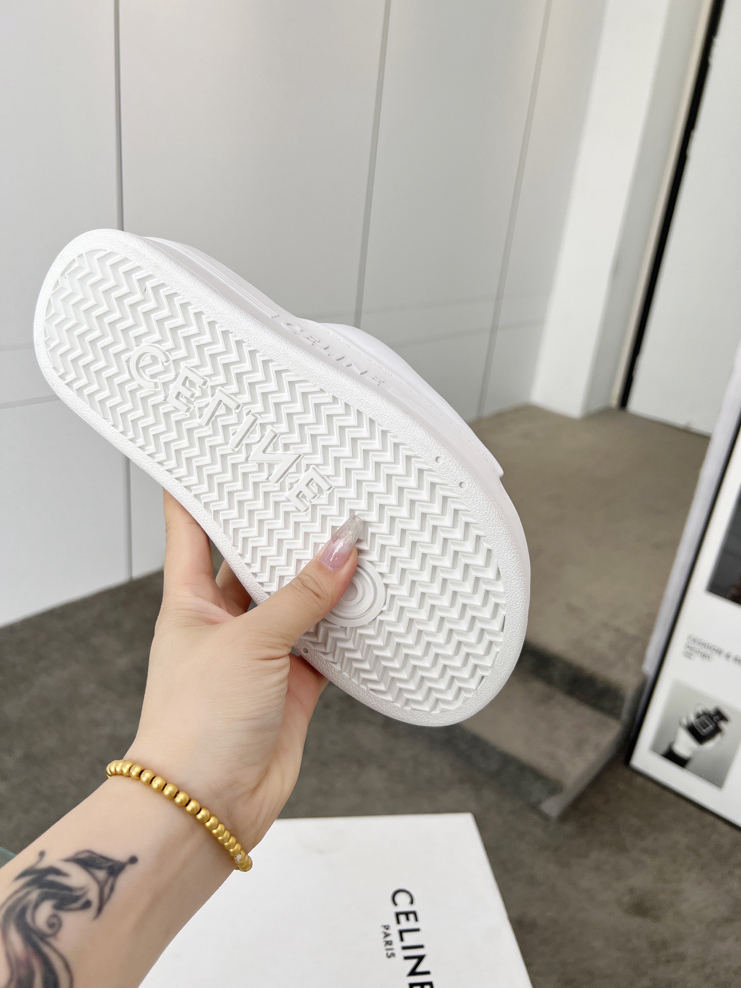 Women Top Quality C*eline shoes