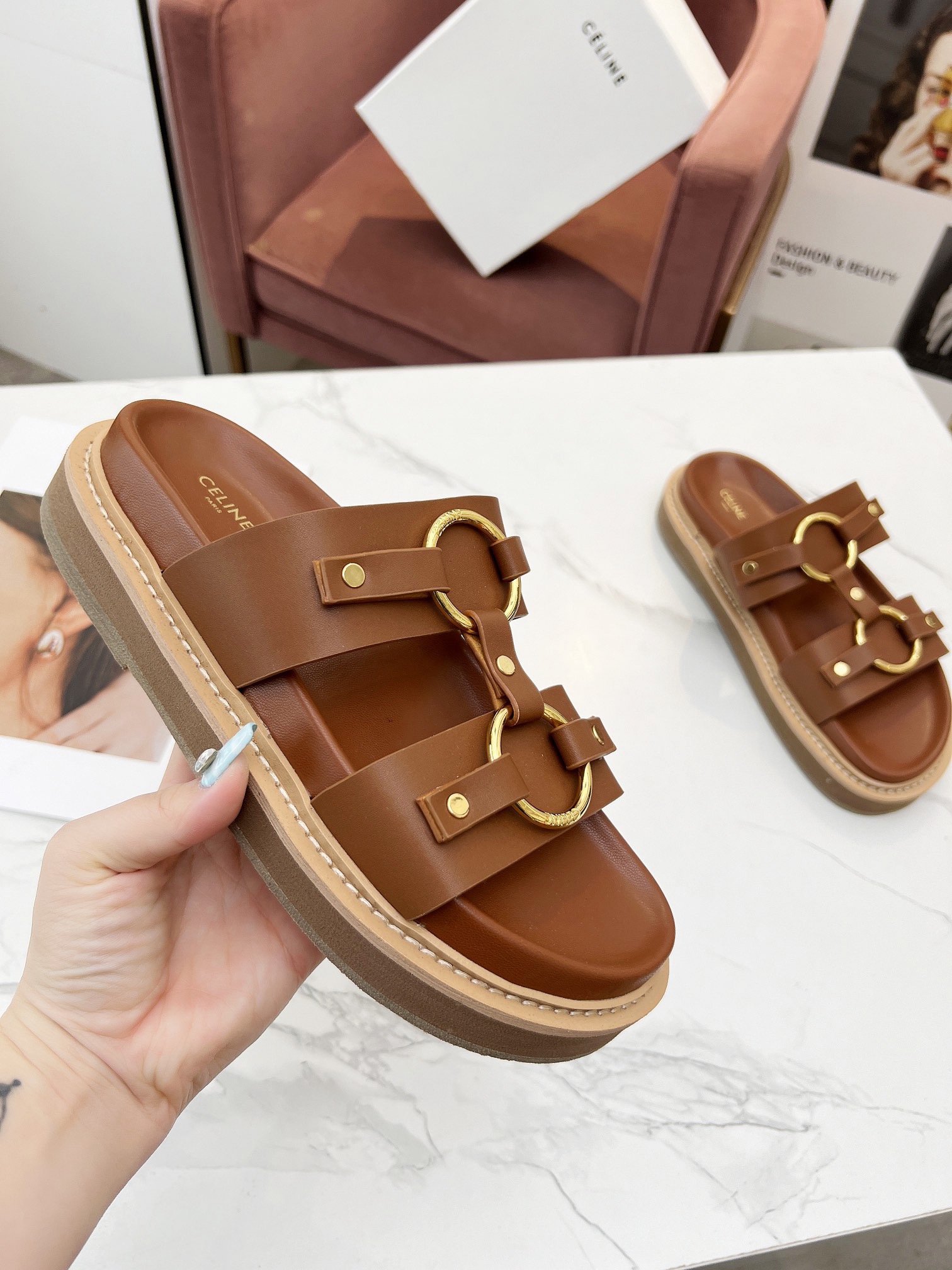 Women Top Quality C*eline shoes