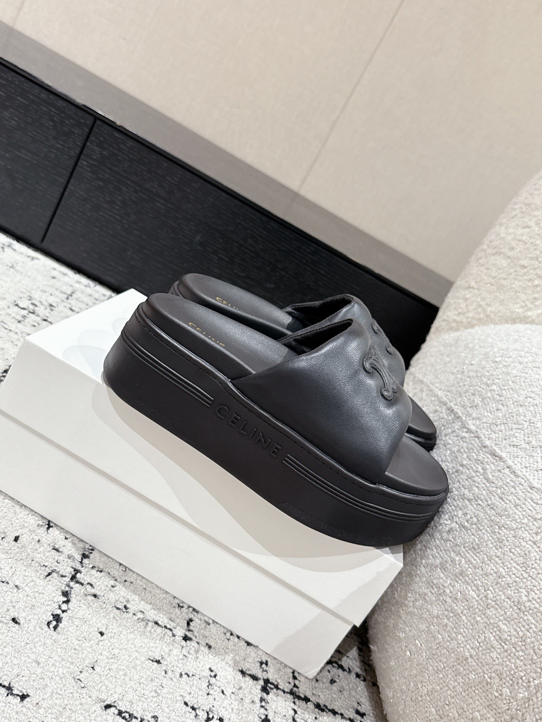 Women Top Quality C*eline shoes