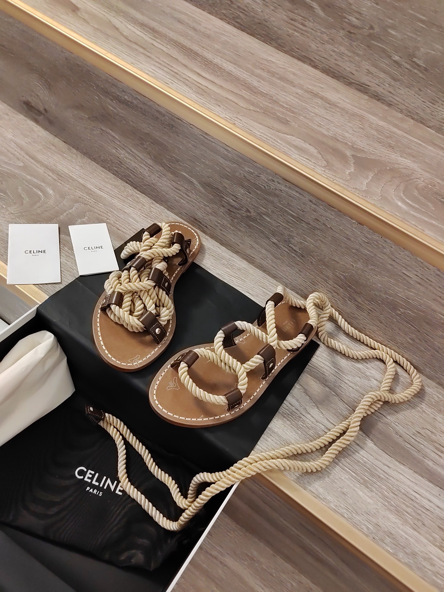 Women Top Quality C*eline shoes