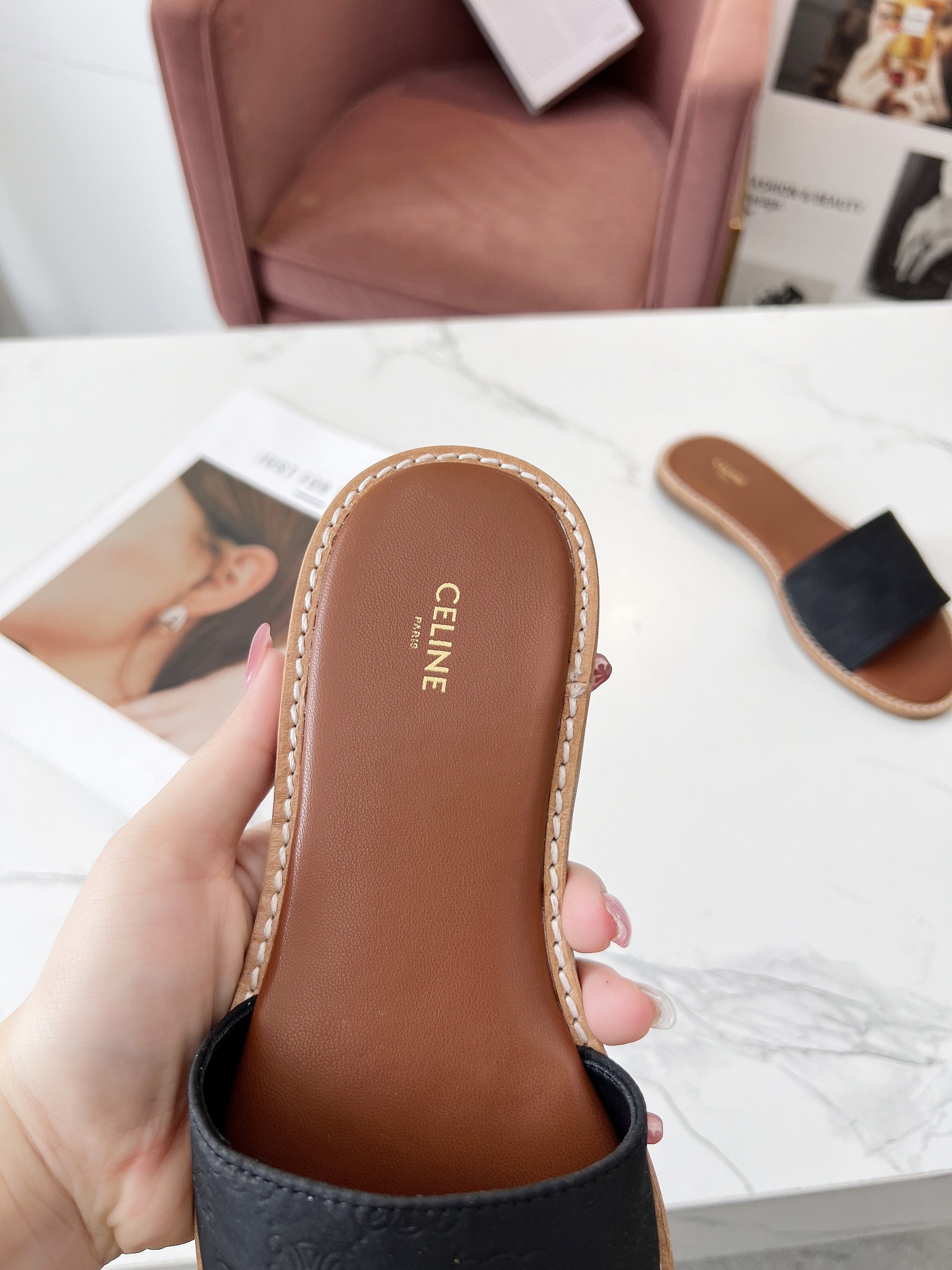 Women Top Quality C*eline shoes