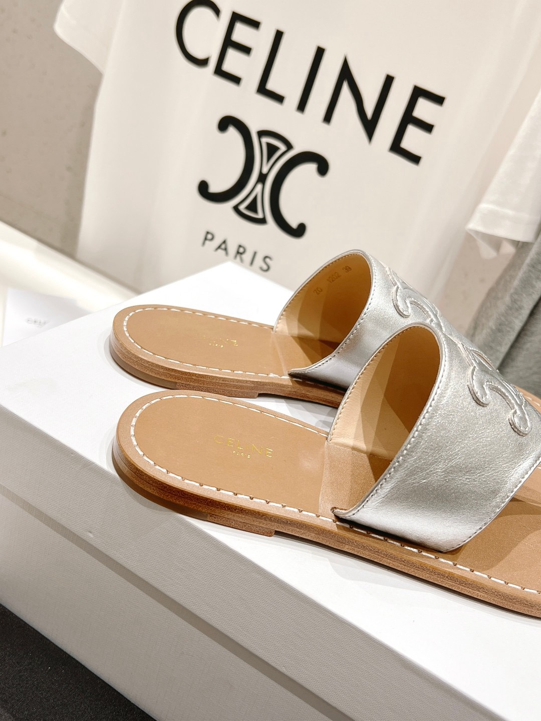 Women Top Quality C*eline shoes