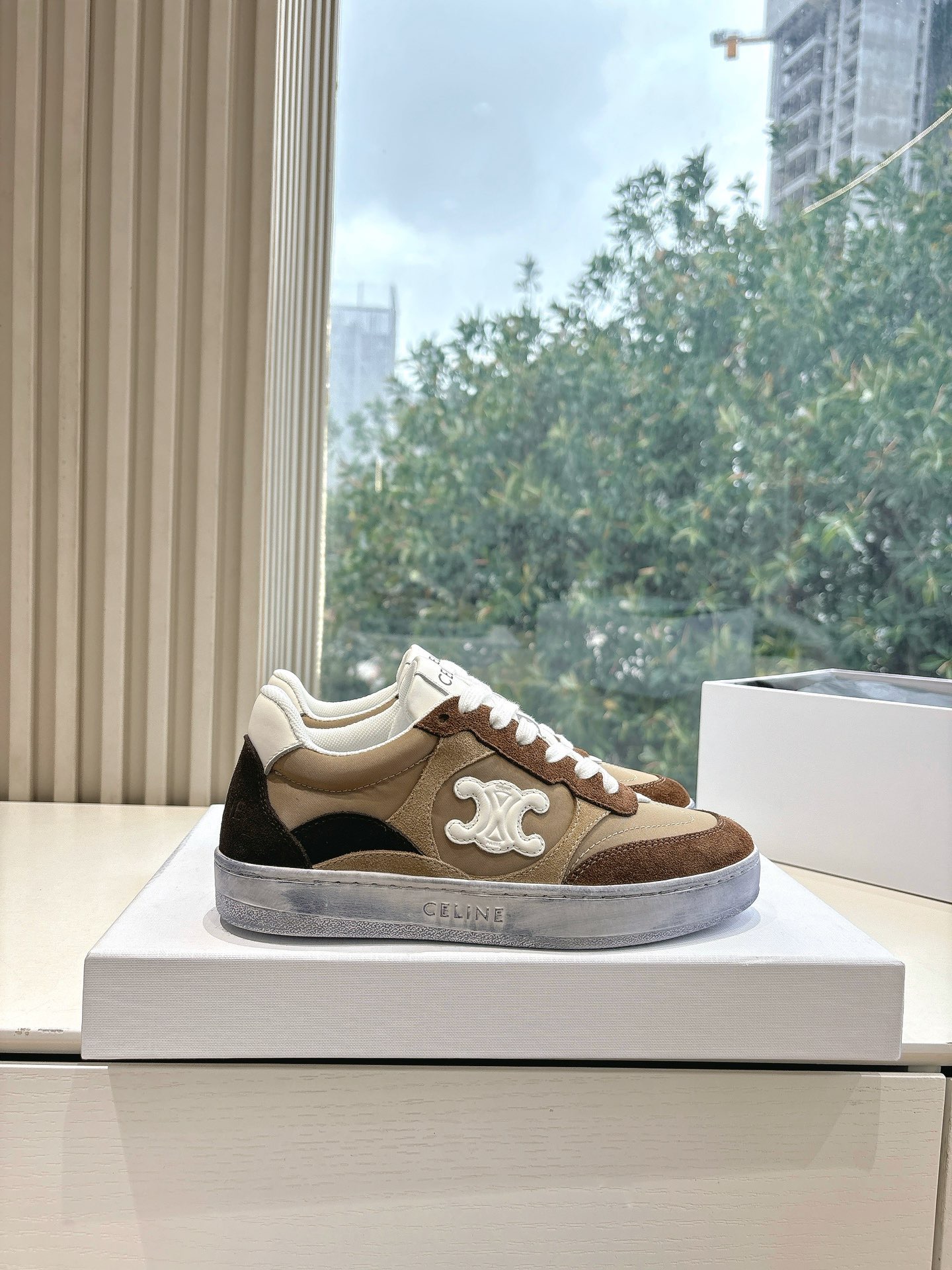 Women Top Quality C*eline shoes