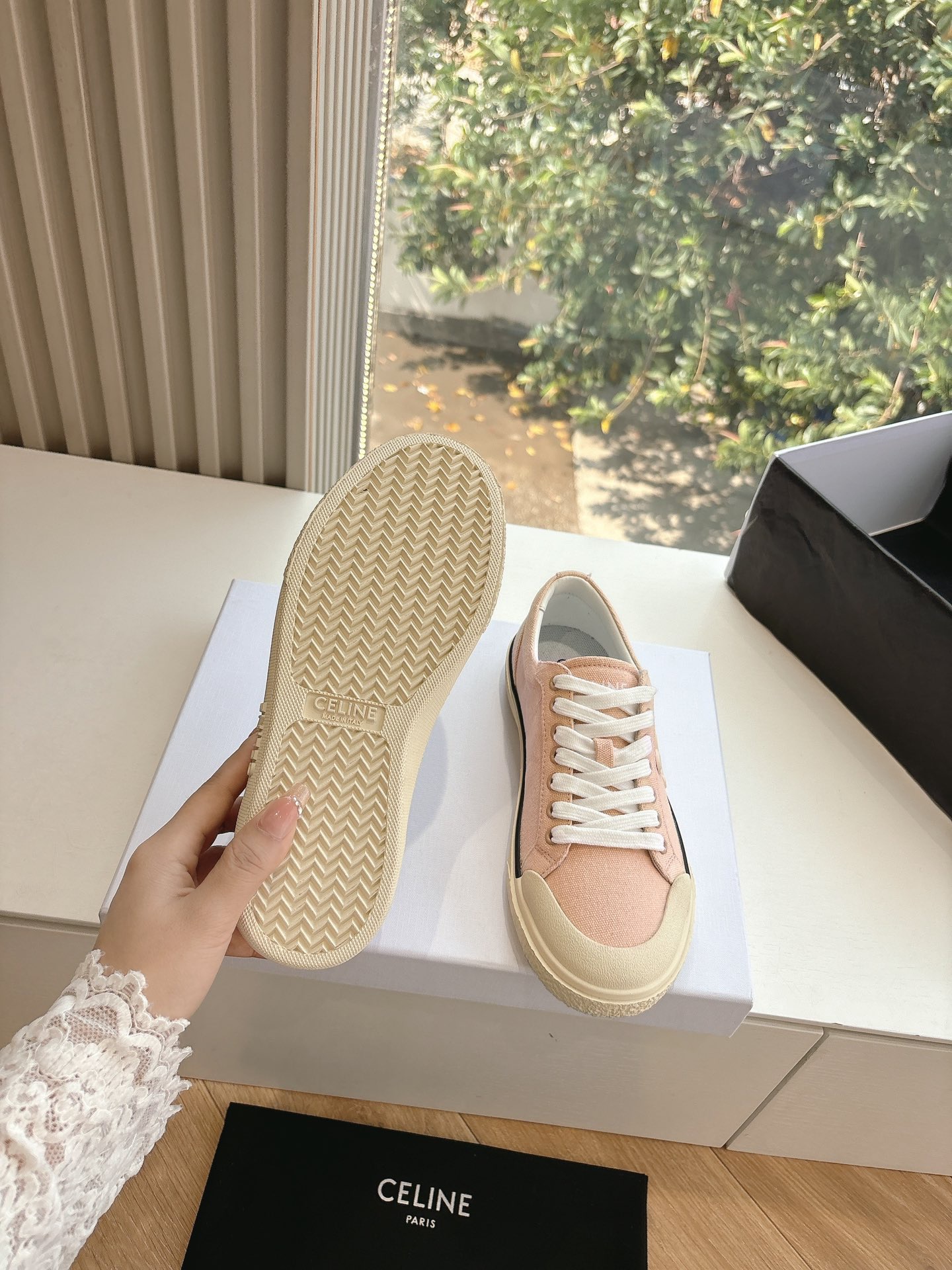 Women Top Quality C*eline shoes