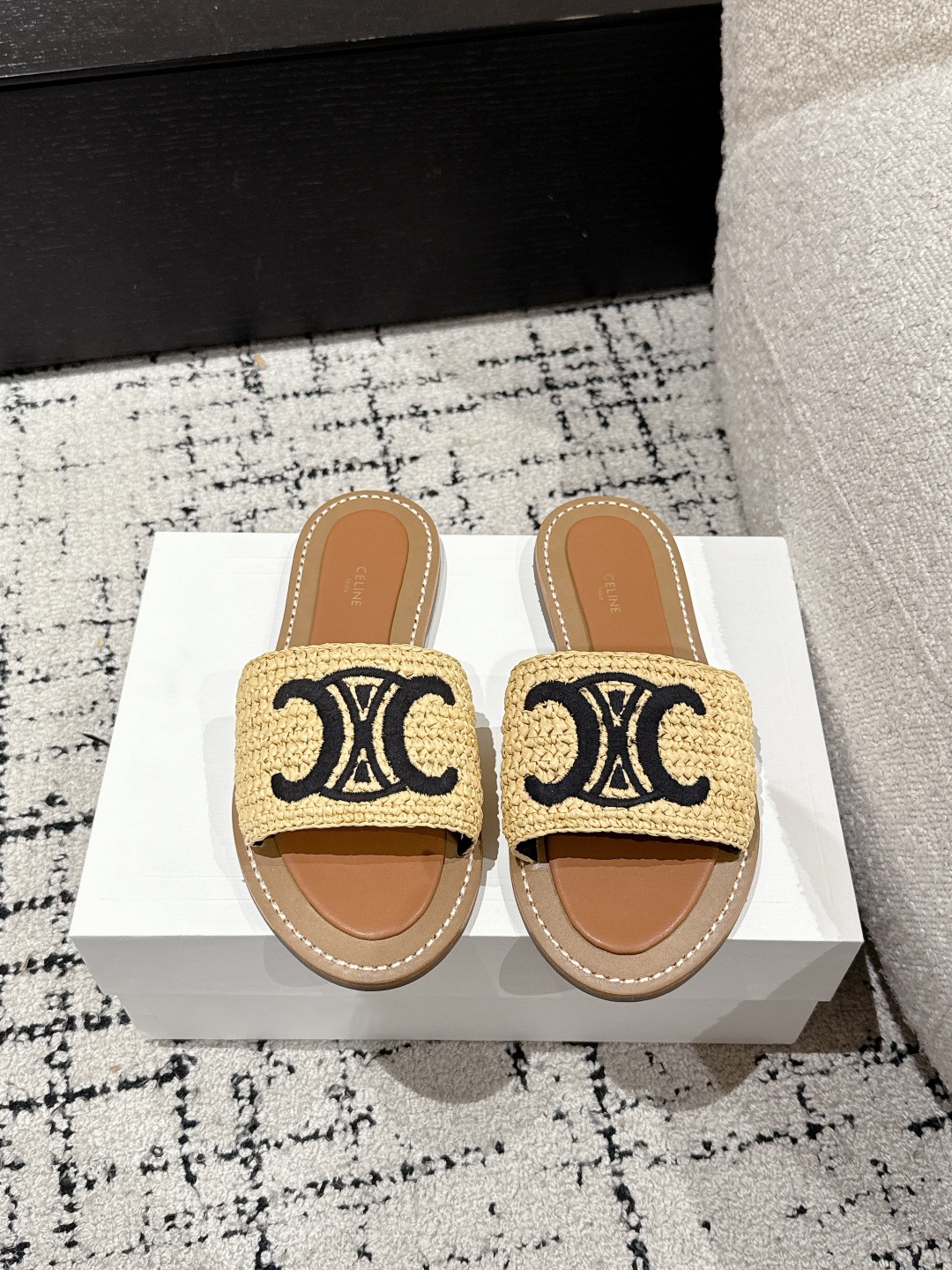 Women Top Quality C*eline shoes