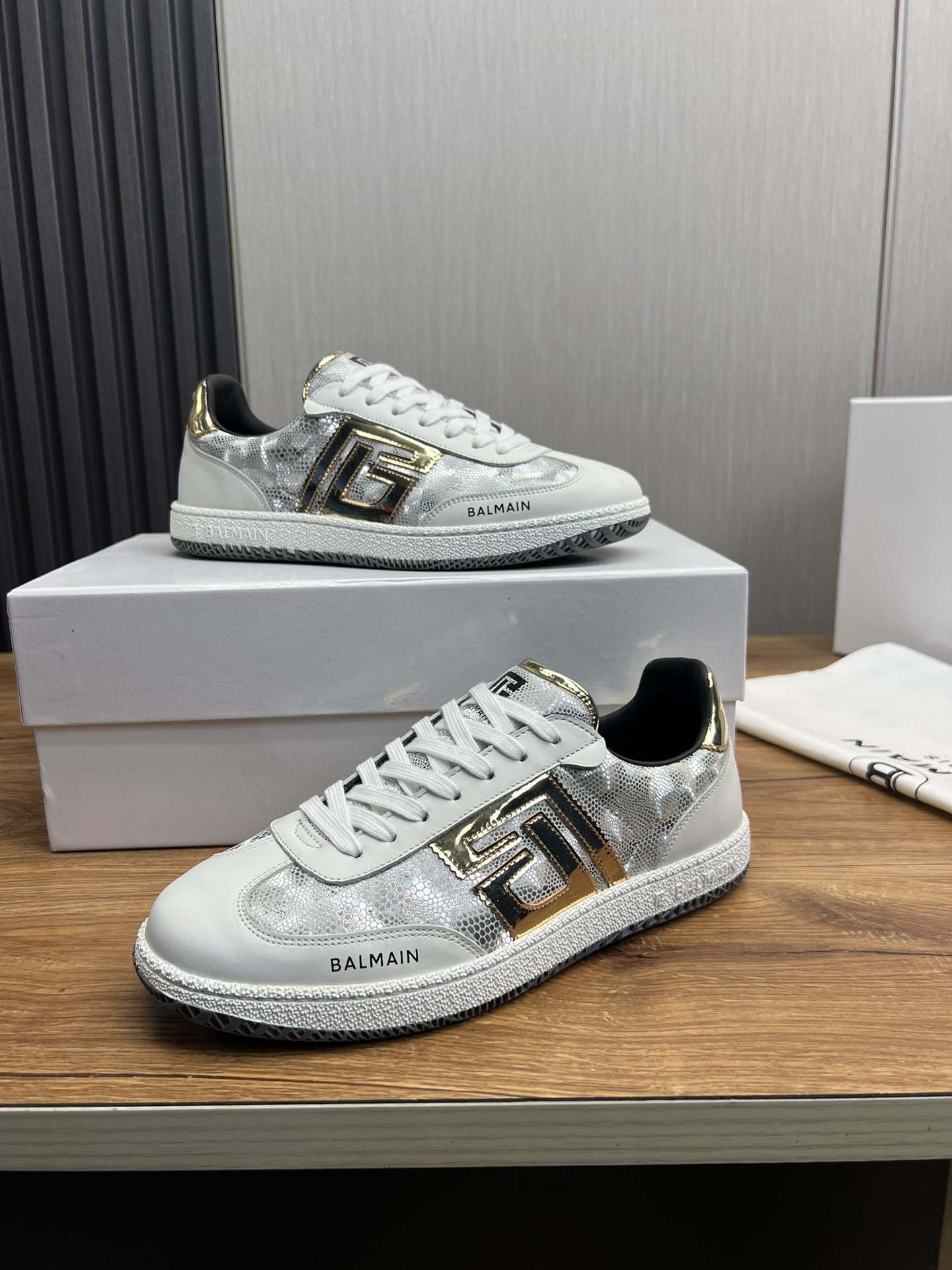 Women Men Top Quality B*almain shoes