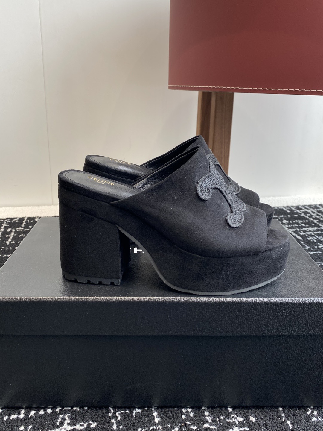 Women Top Quality C*eline shoes