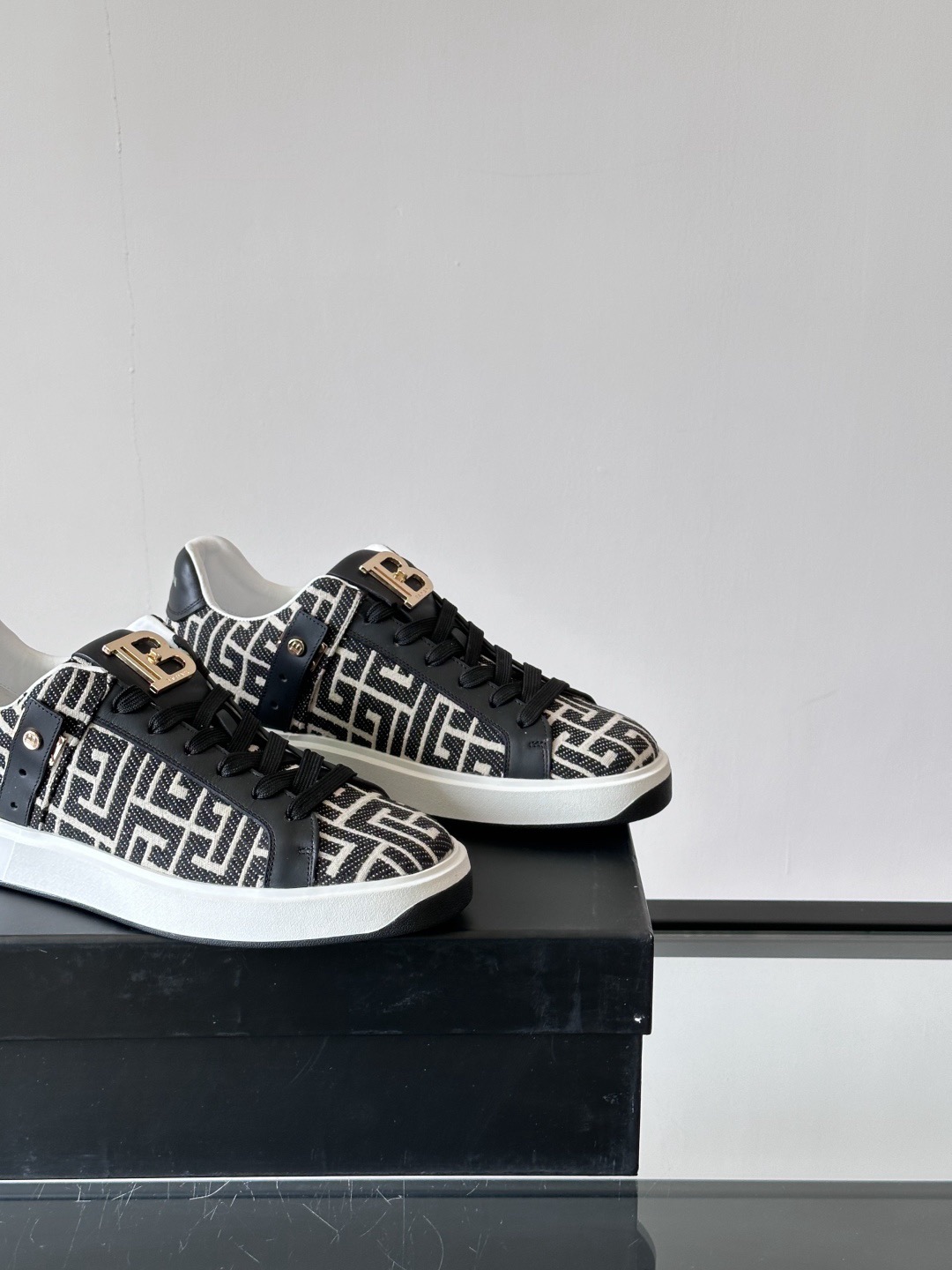 Women Men Top Quality B*almain shoes