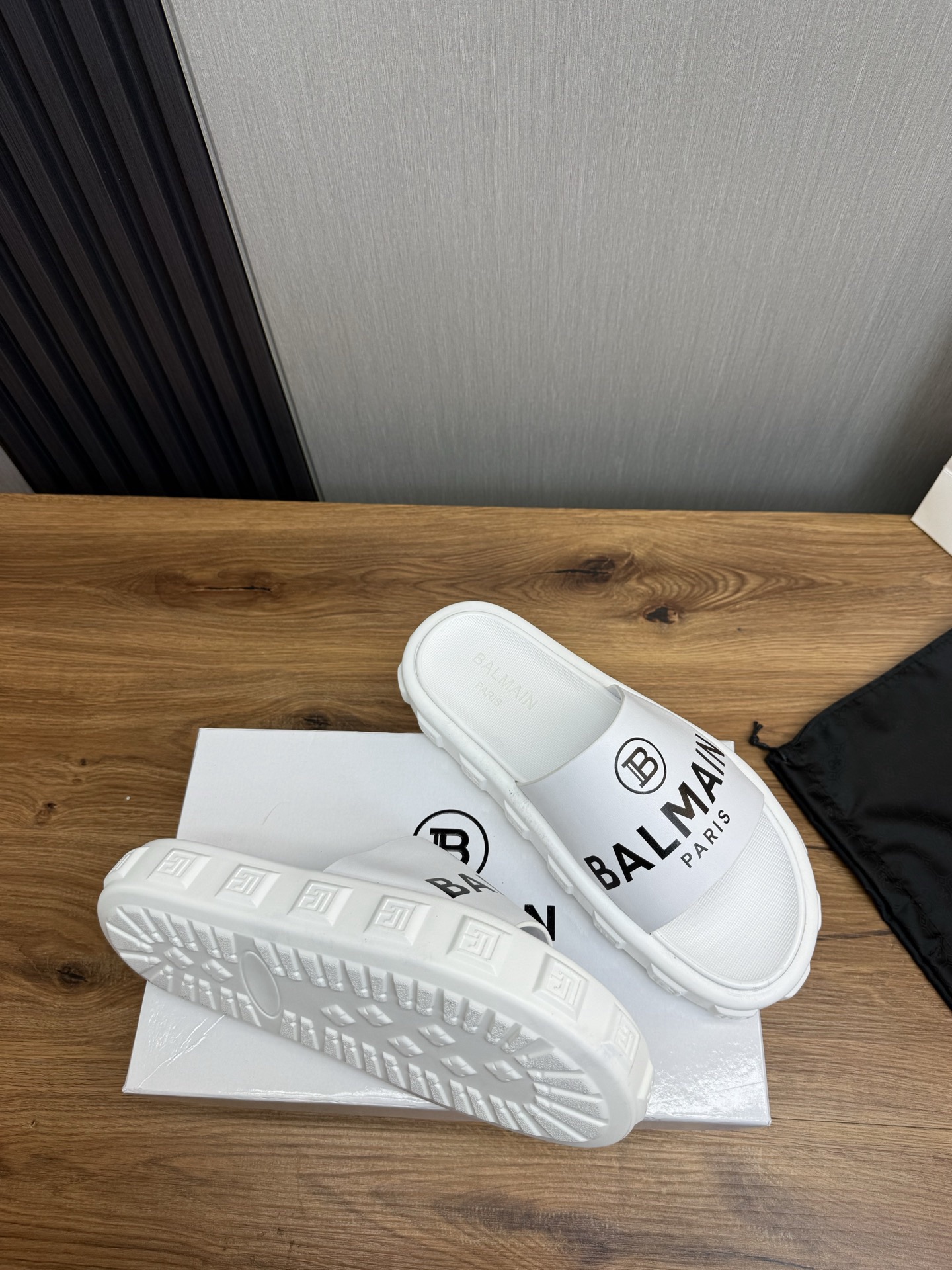 Women Men Top Quality B*almain shoes