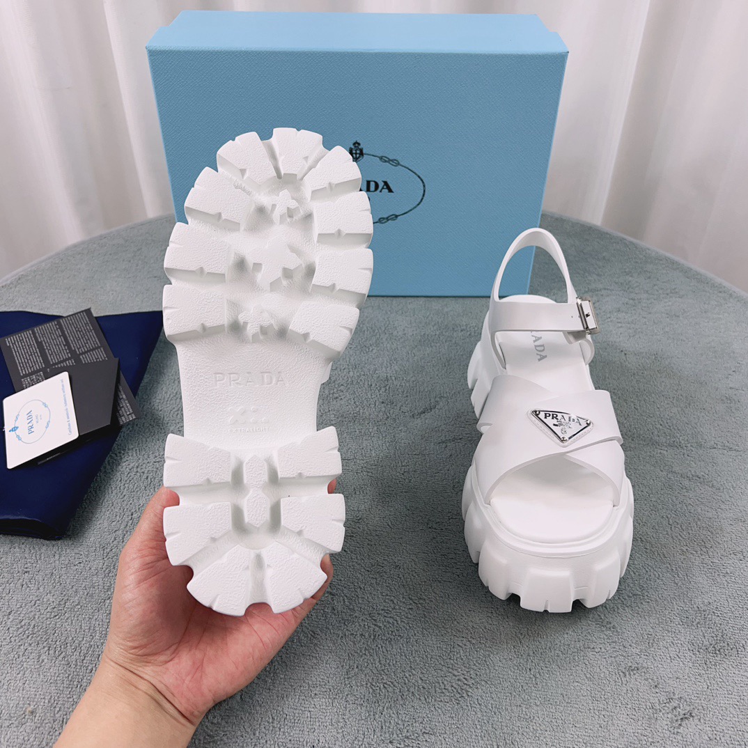 Women Top Quality P*rada shoes