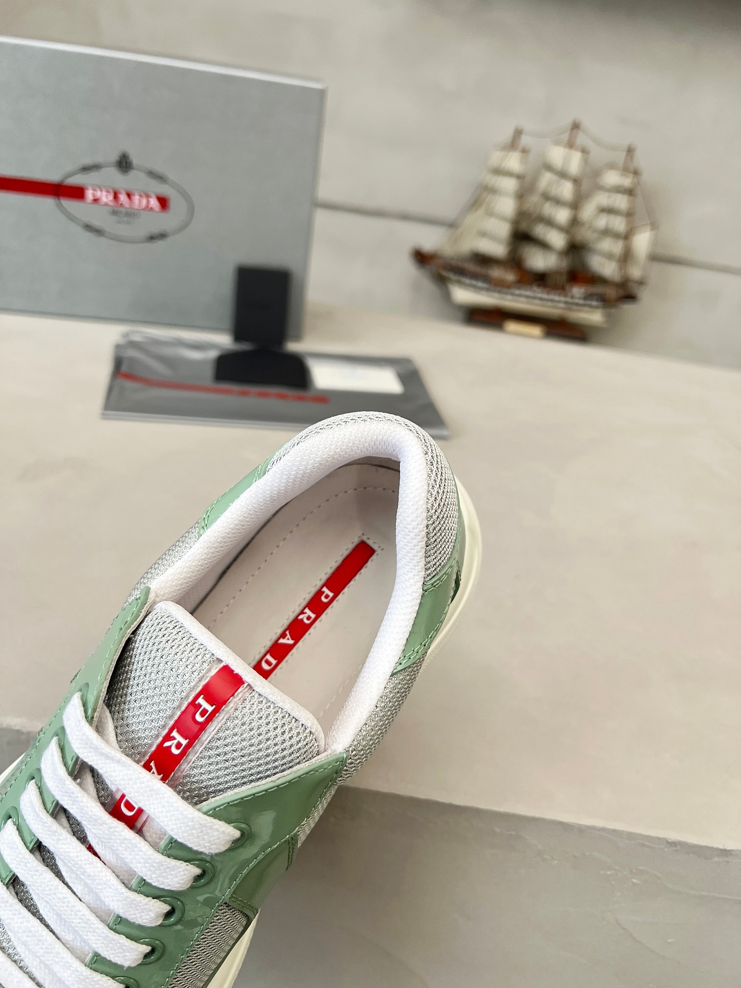 Women Men Top Quality P*rada shoes