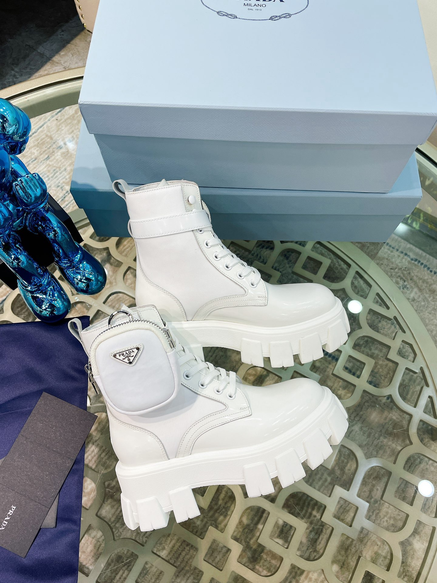 Women Top Quality P*rada shoes