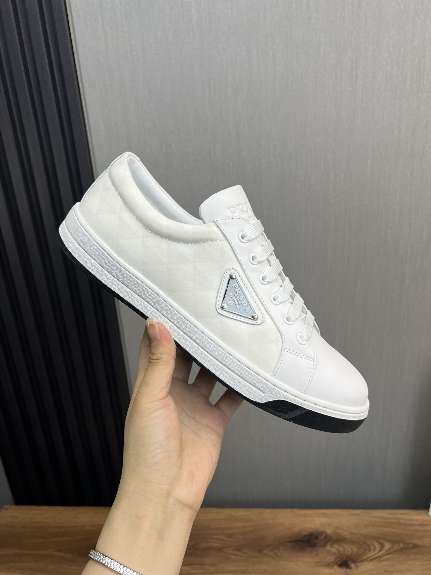 Women Men Top Quality P*rada shoes