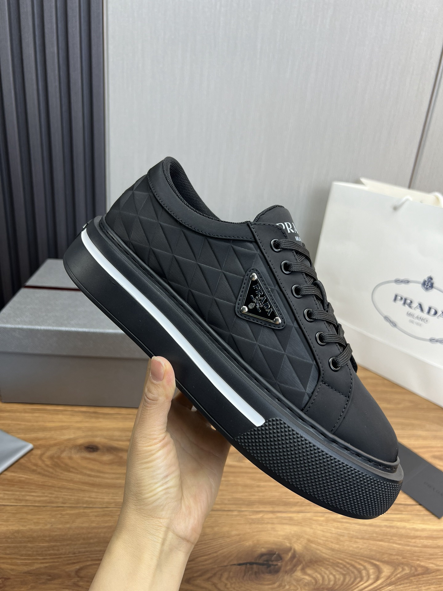 Women Men Top Quality P*rada shoes