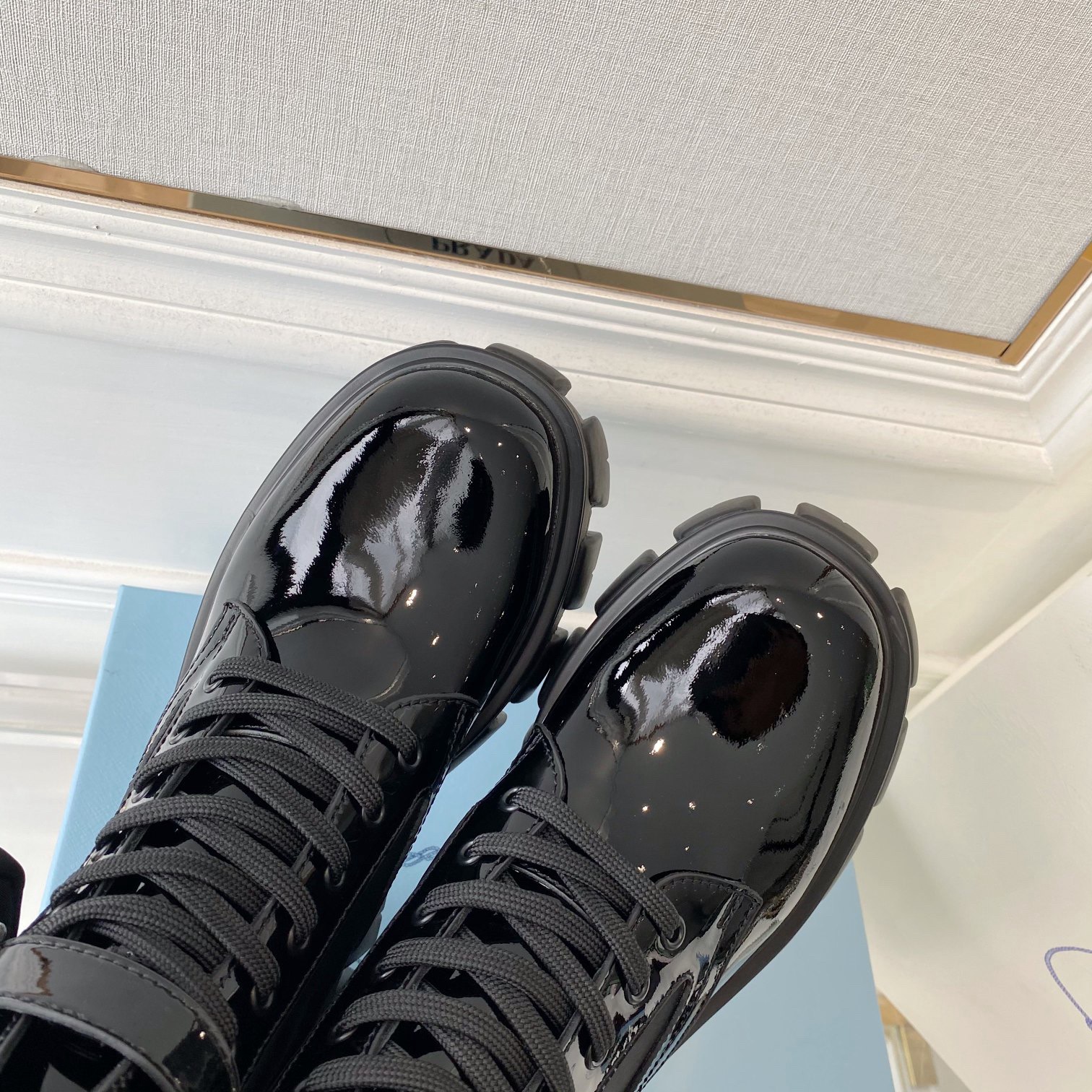 Women Top Quality P*rada shoes