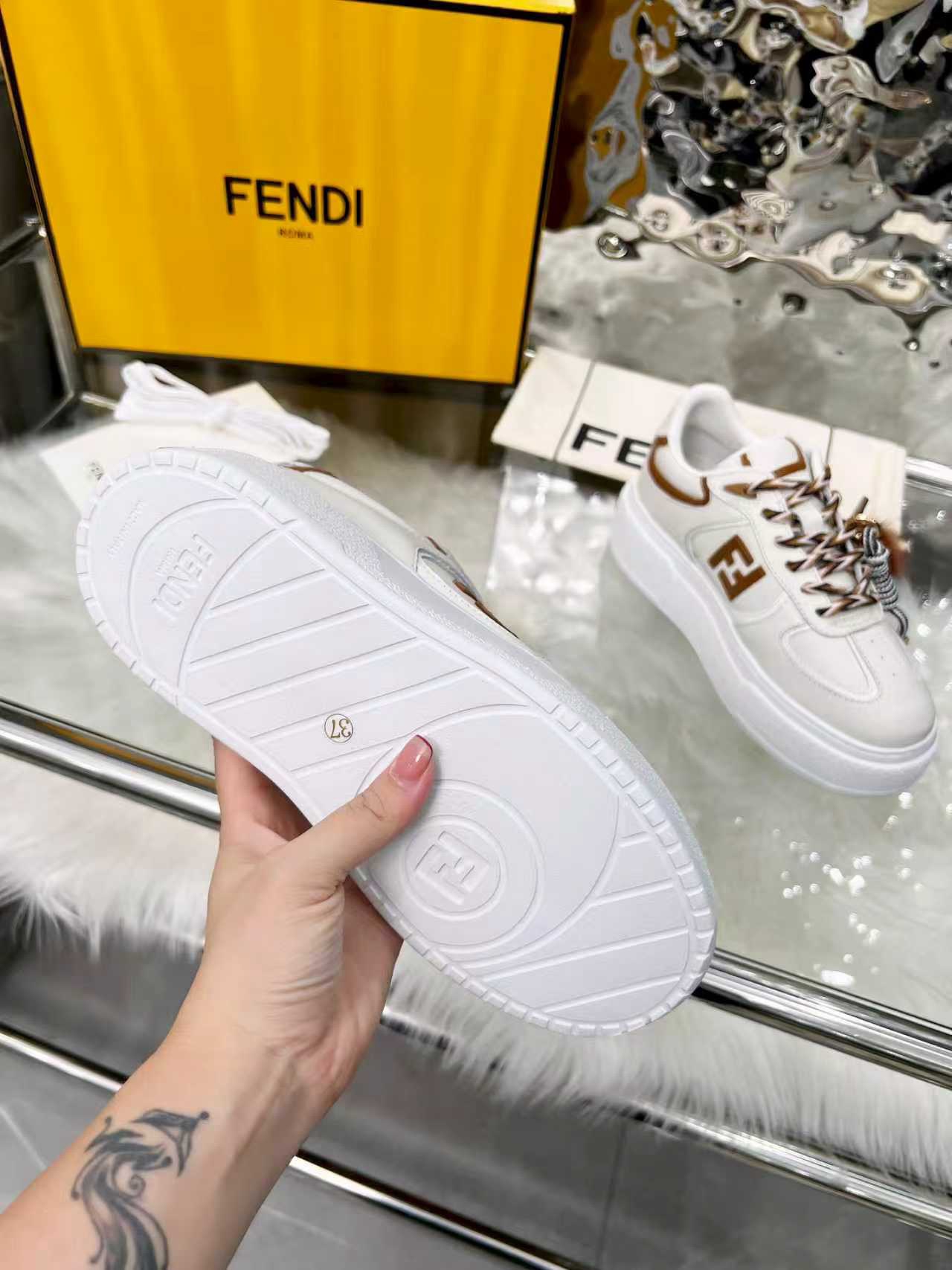 Women F*endi Sneakers Top quality 1:1 size:35-42