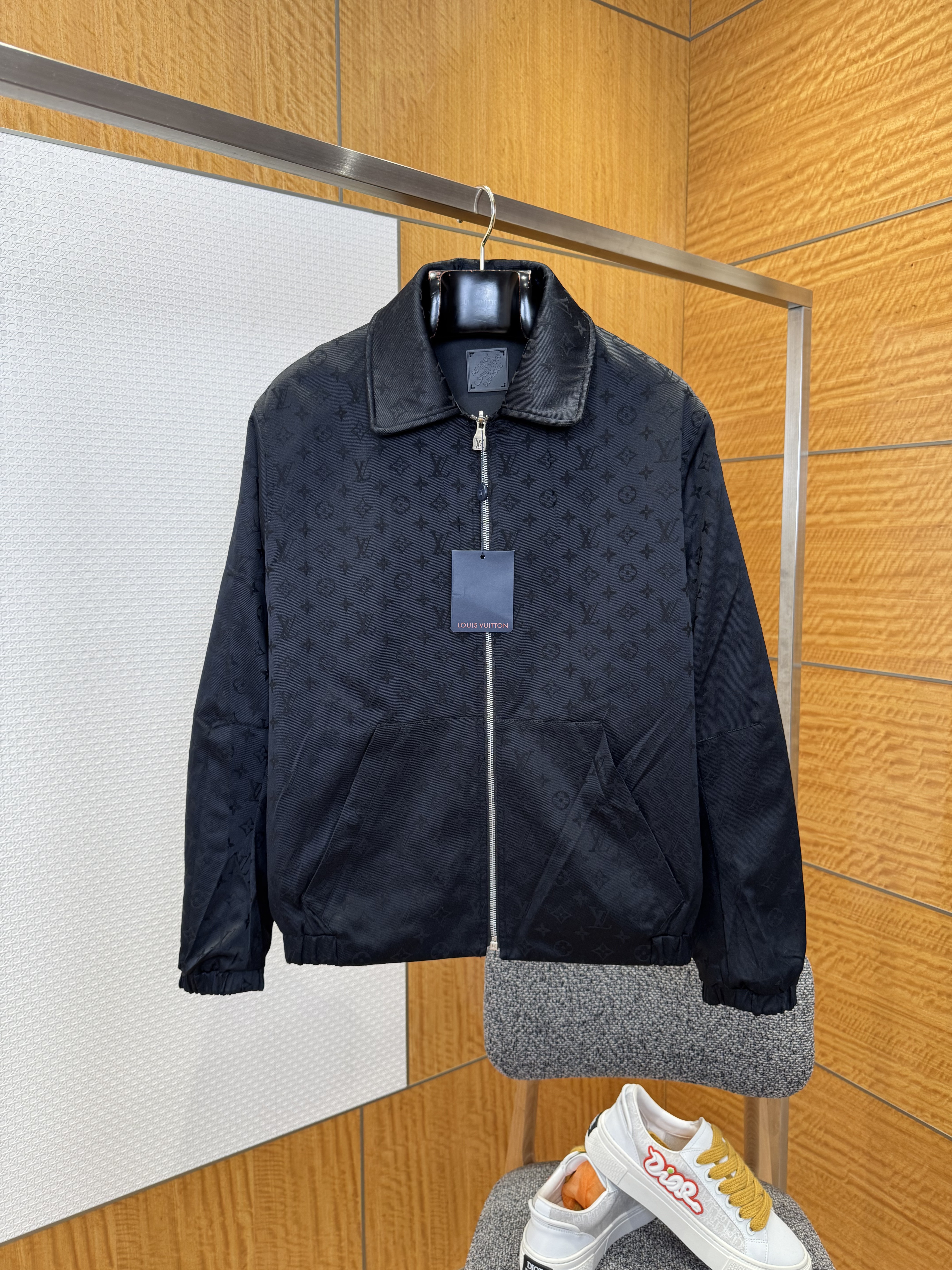 L*V Louis Vuitt*on Top Quality 1:1 Jacket